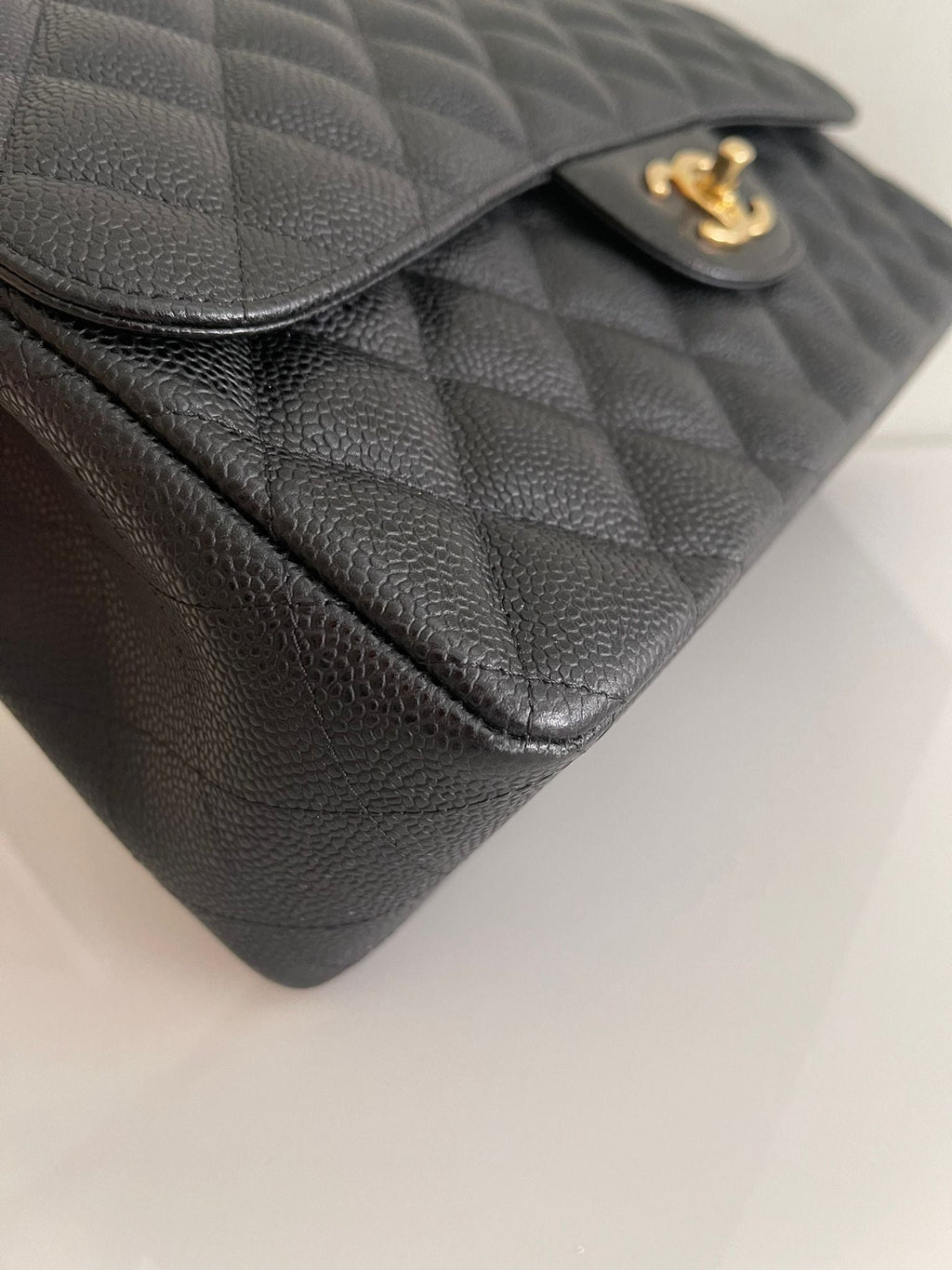 CHANEL Jumbo Classic Double Flap Caviar Black