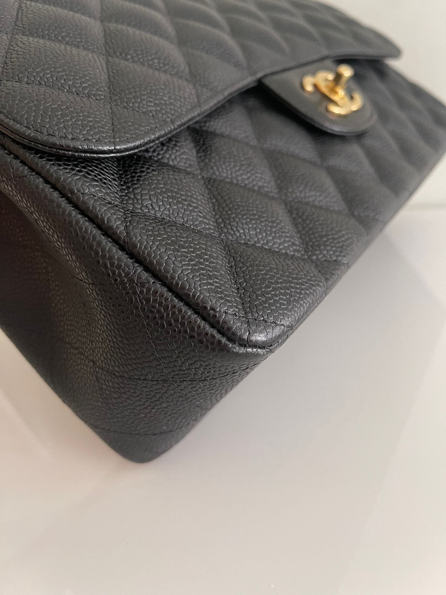 CHANEL Jumbo Classic Double Flap Caviar Black