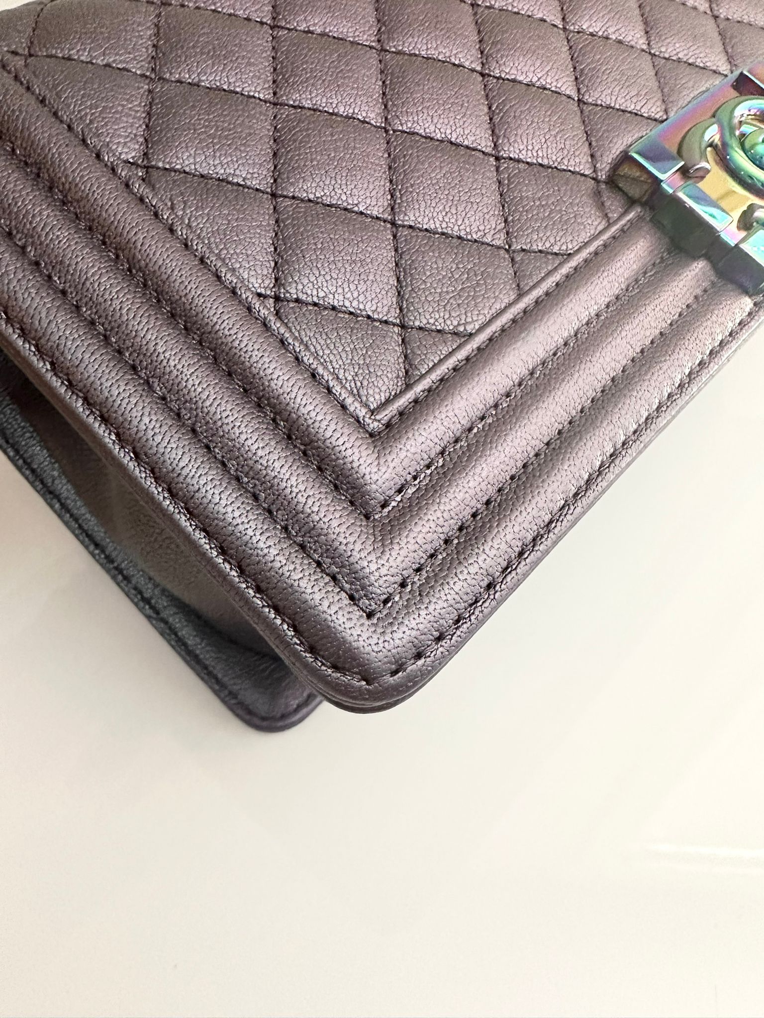 CHANEL Old Medium Boy Purple Mermaid