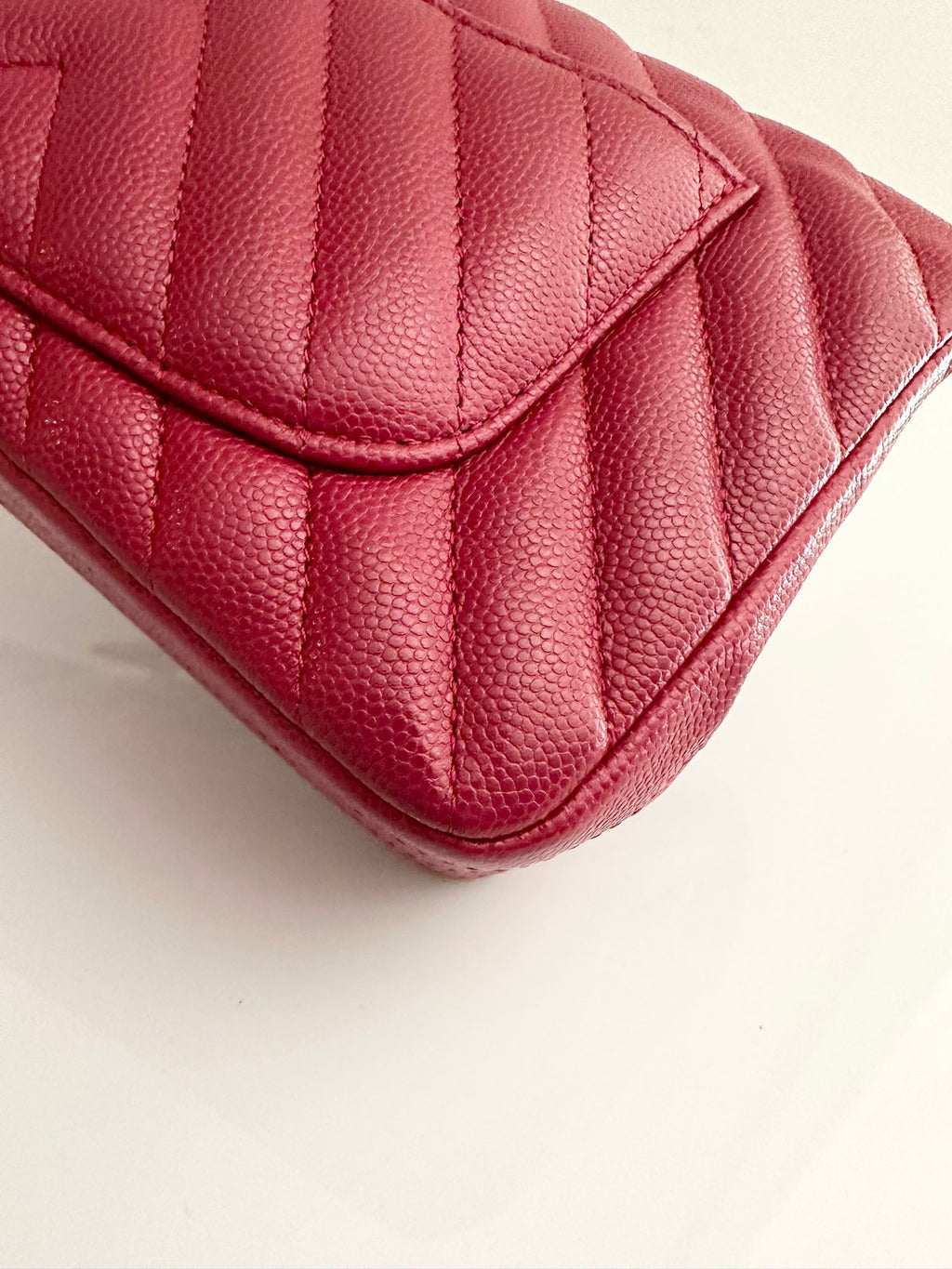 CHANEL Caviar Red 18B Quilted Classic Flap Mini LGHW