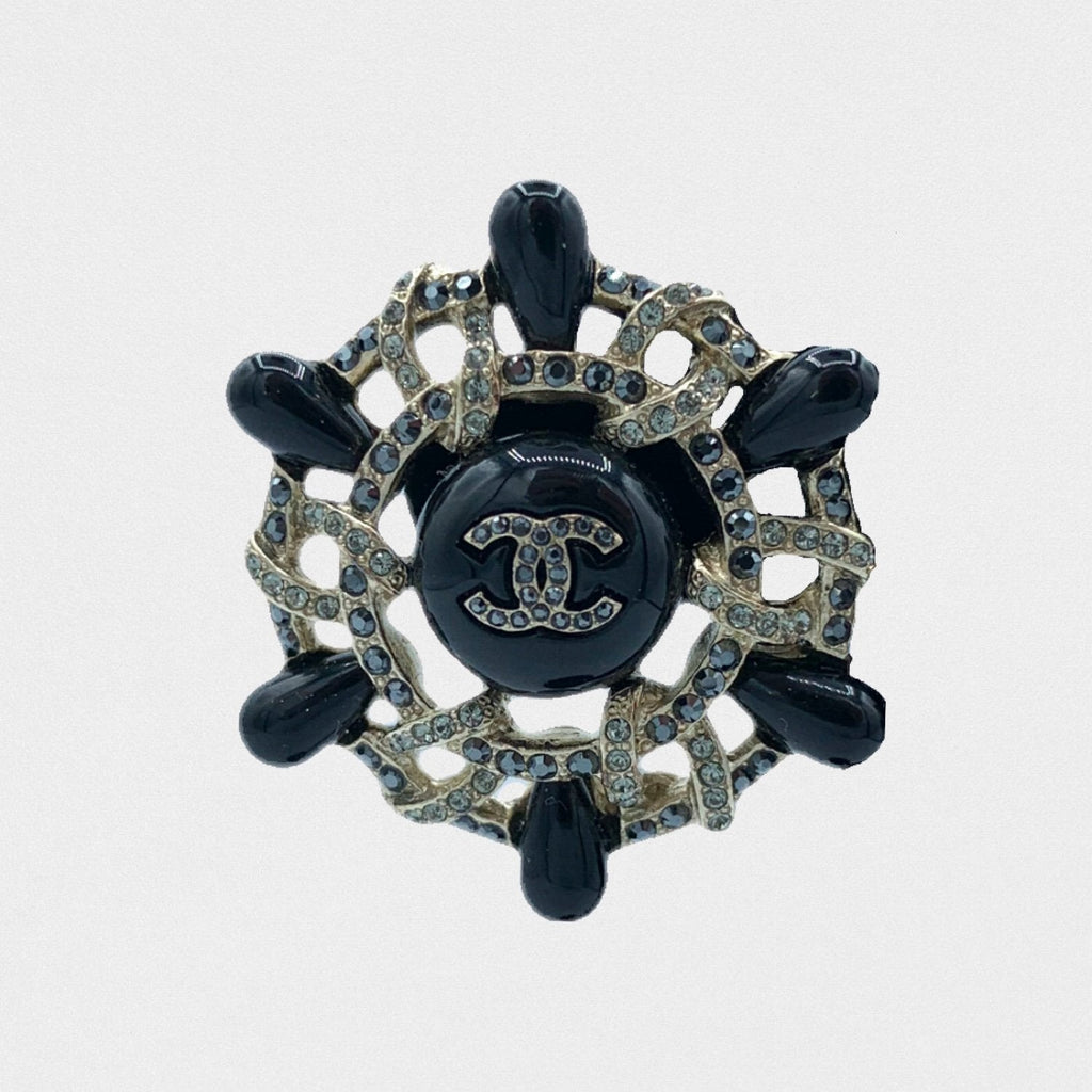 Chanel round earrings - M��tiers d'art Hambourg 2017/2018