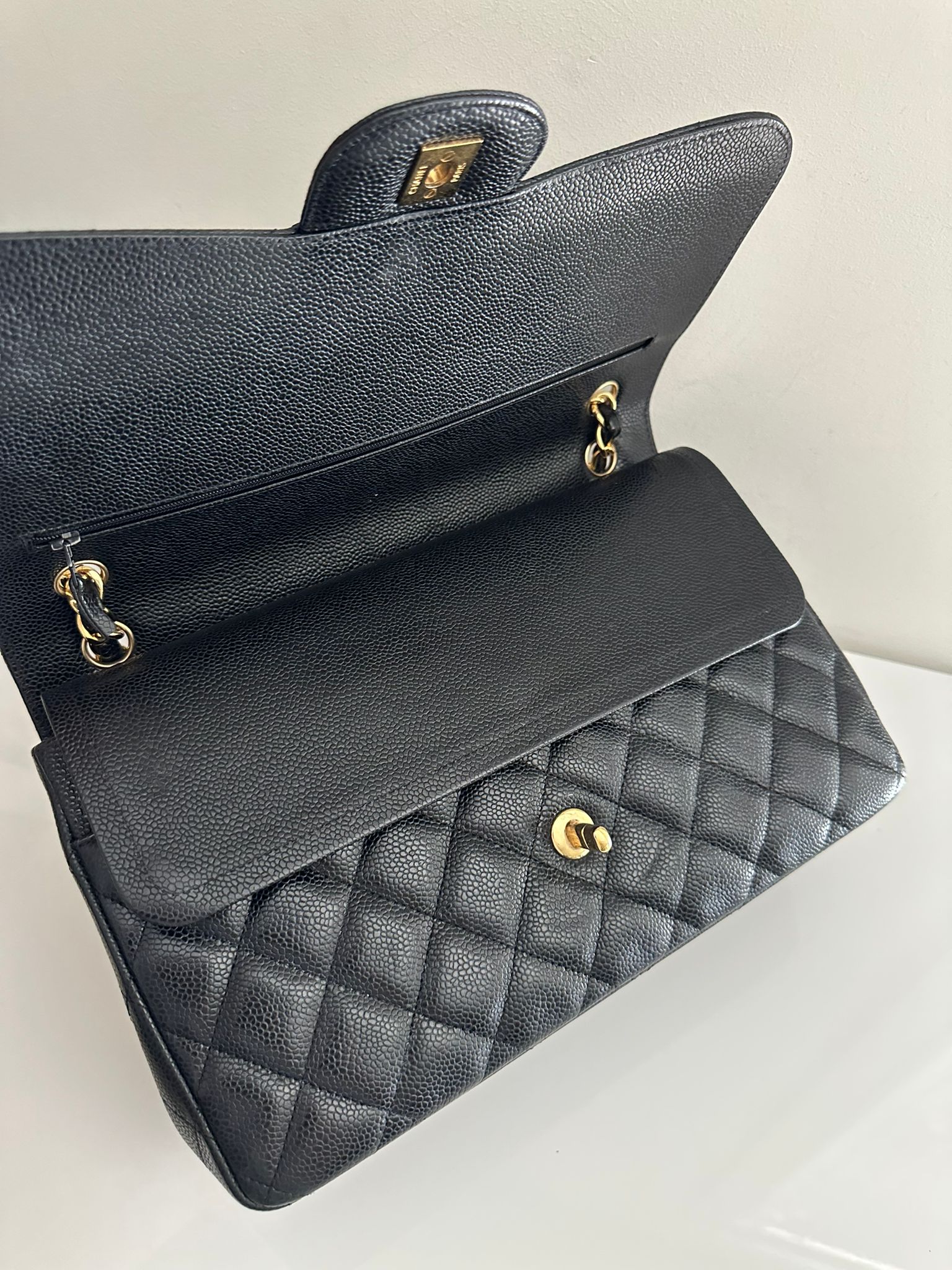 CHANEL Jumbo Classic Double Flap Caviar Black