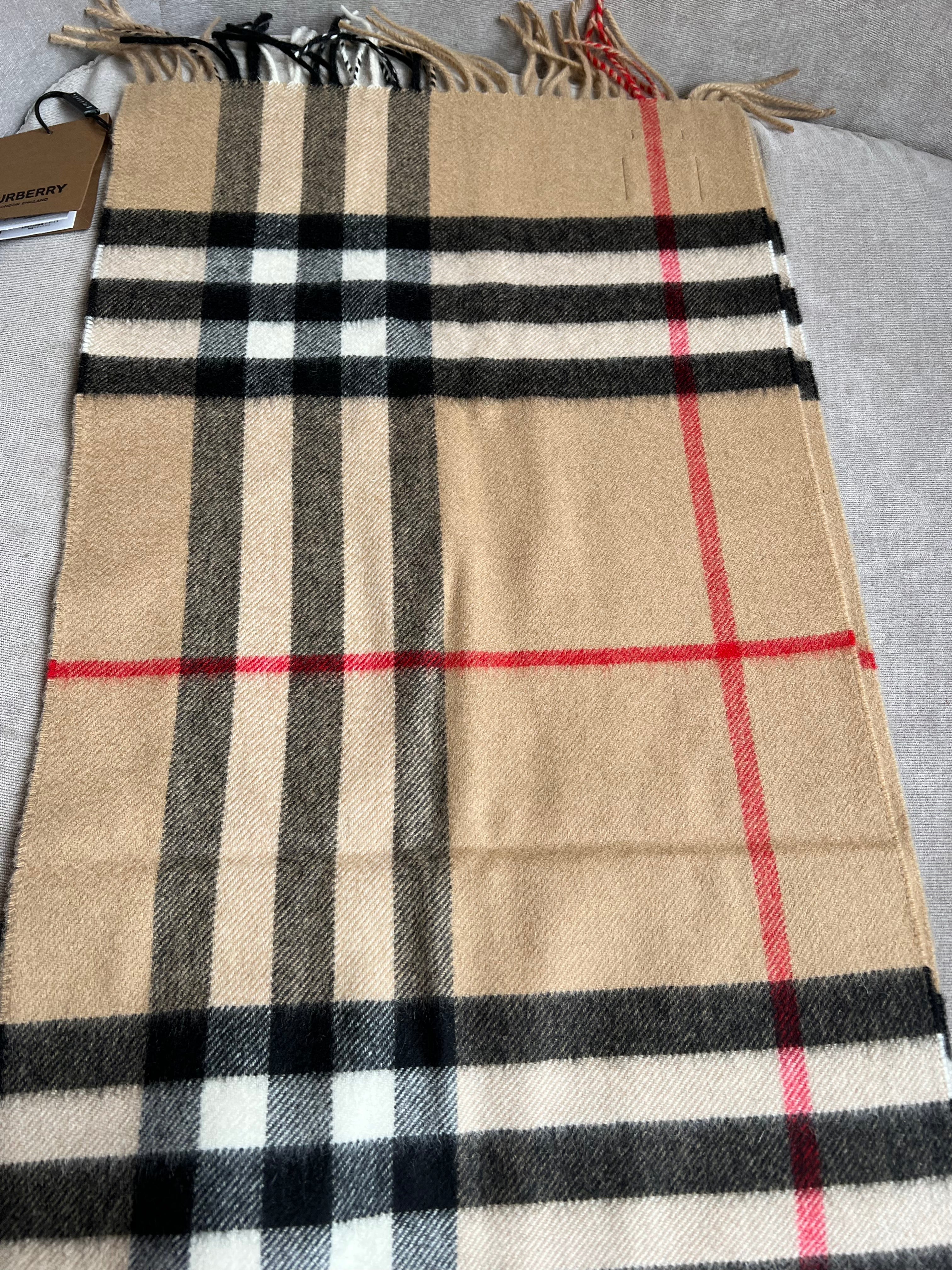 Burberry Classic Check Archive Beige Cashmere Scarf (RRP £420)