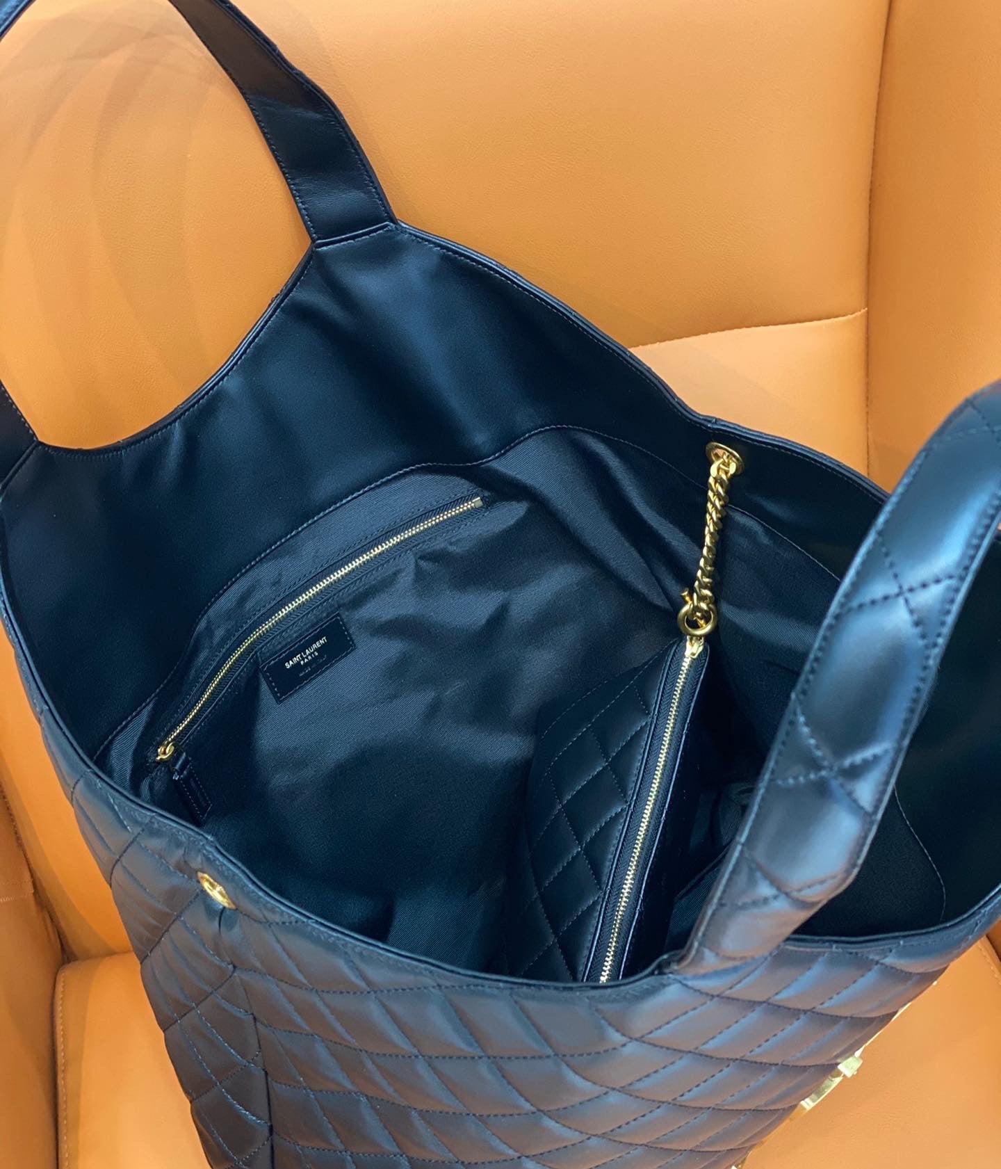 YSL ICARE MAXI SHOPPING BAG IN QUILTED LAMBSKIN