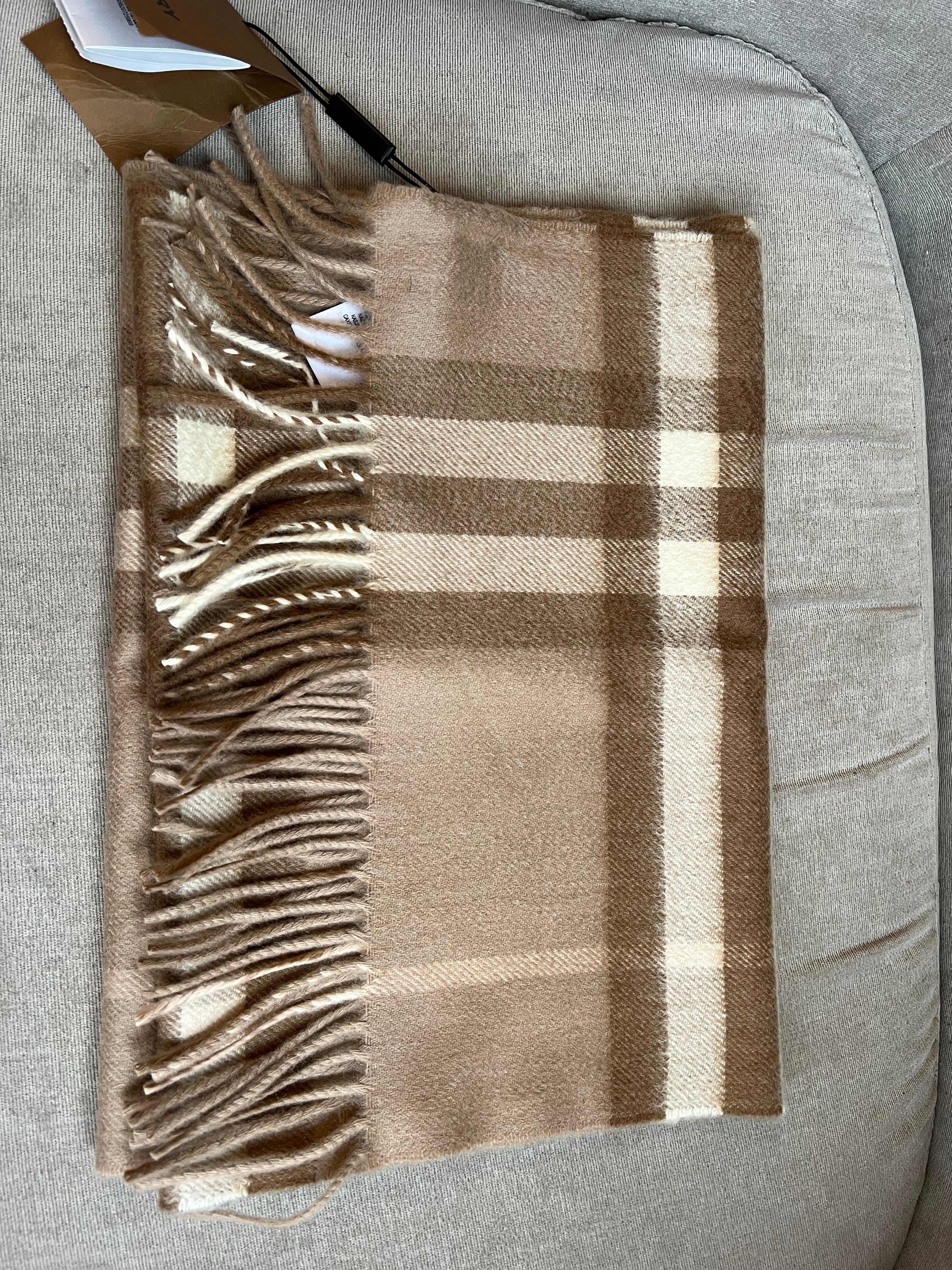Burberry Classic Check Warm Taupe Cashmere Scarf (RRP £420)