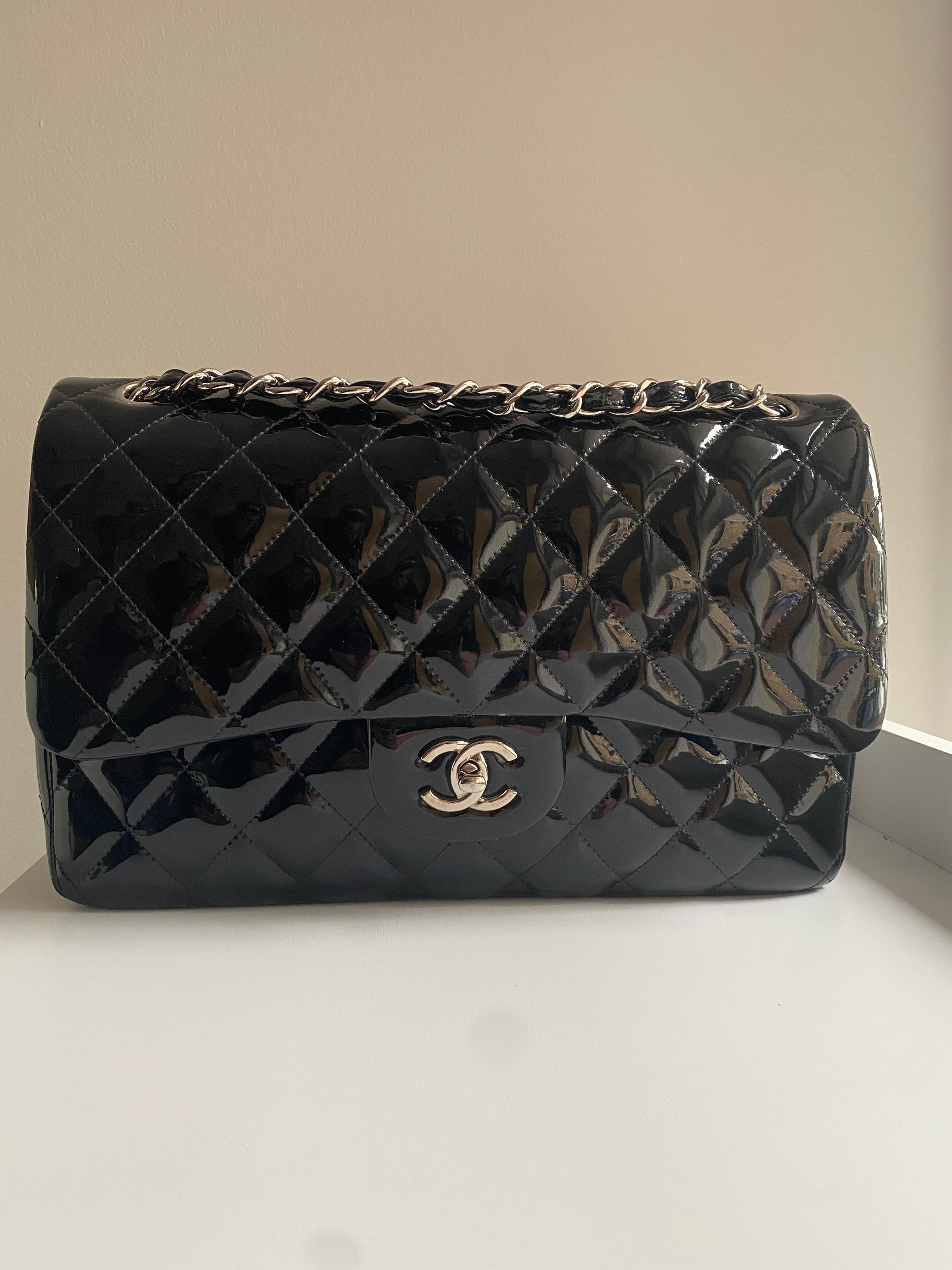 CHANEL Jumbo Classic Double Flap Patent Black