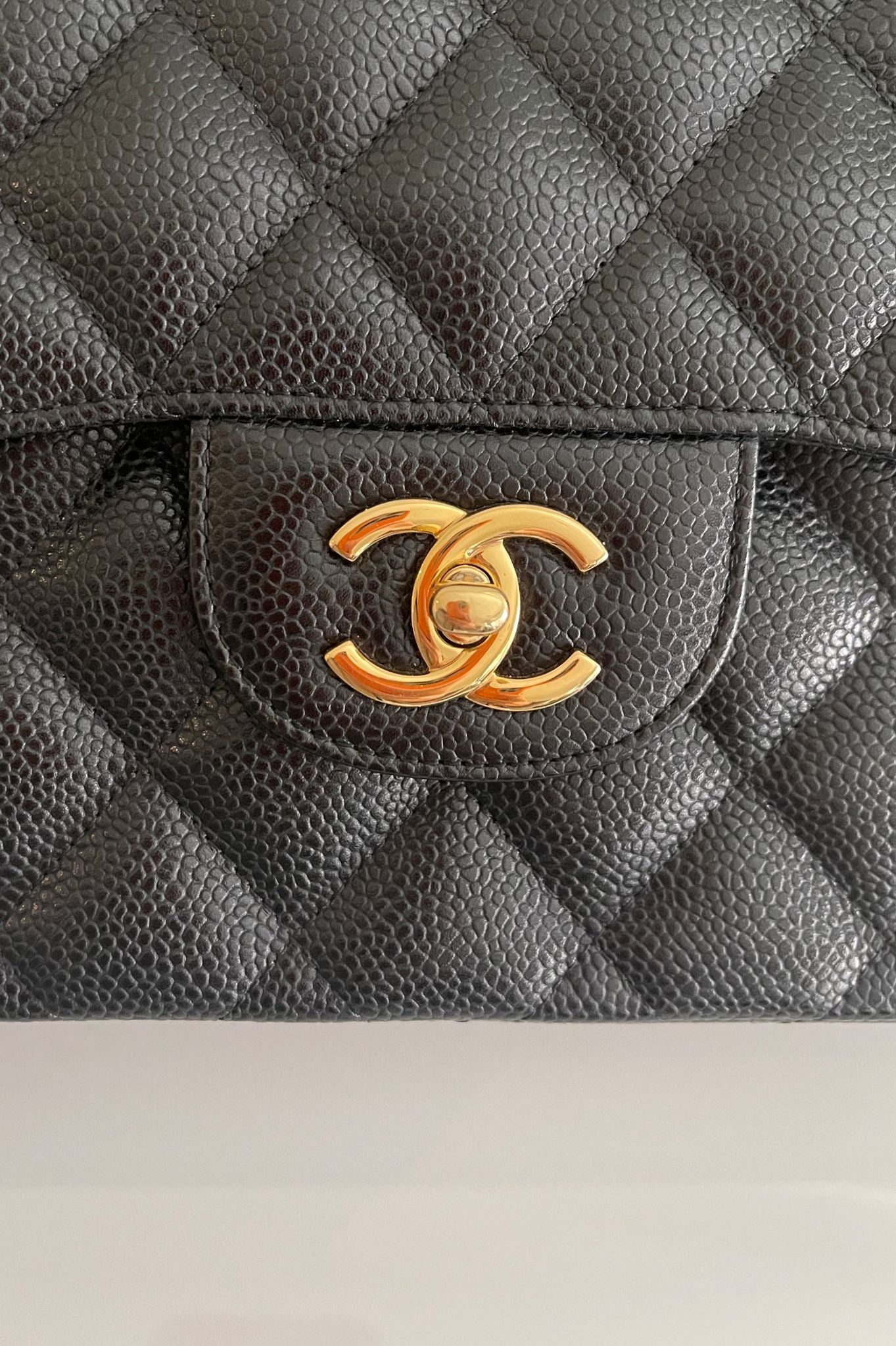 CHANEL Jumbo Classic Double Flap Caviar Black