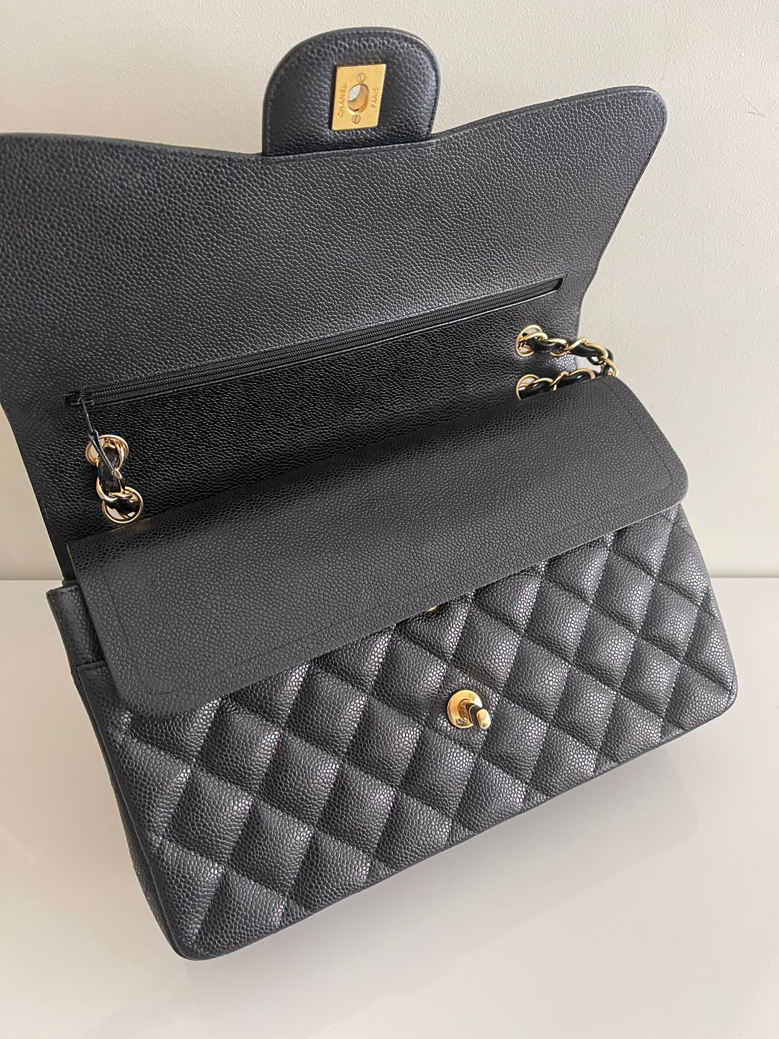 CHANEL Jumbo Classic Double Flap Caviar Black