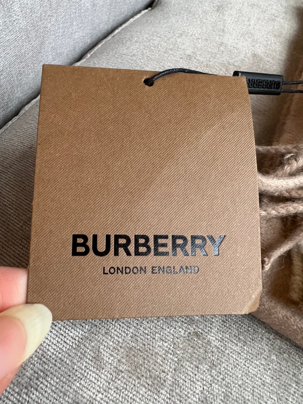 Burberry Classic Check Warm Taupe Cashmere Scarf (RRP £420)