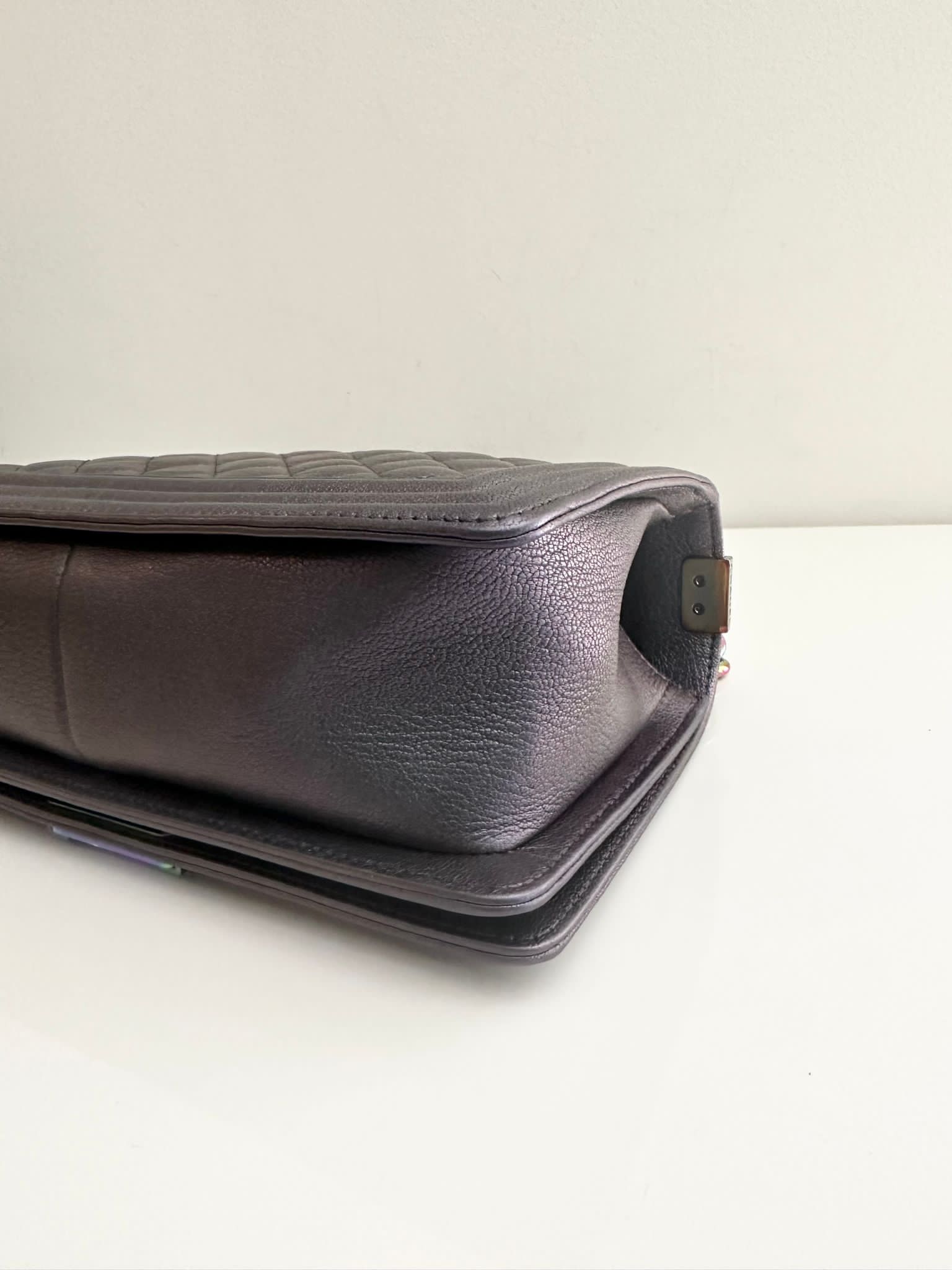 CHANEL Old Medium Boy Purple Mermaid