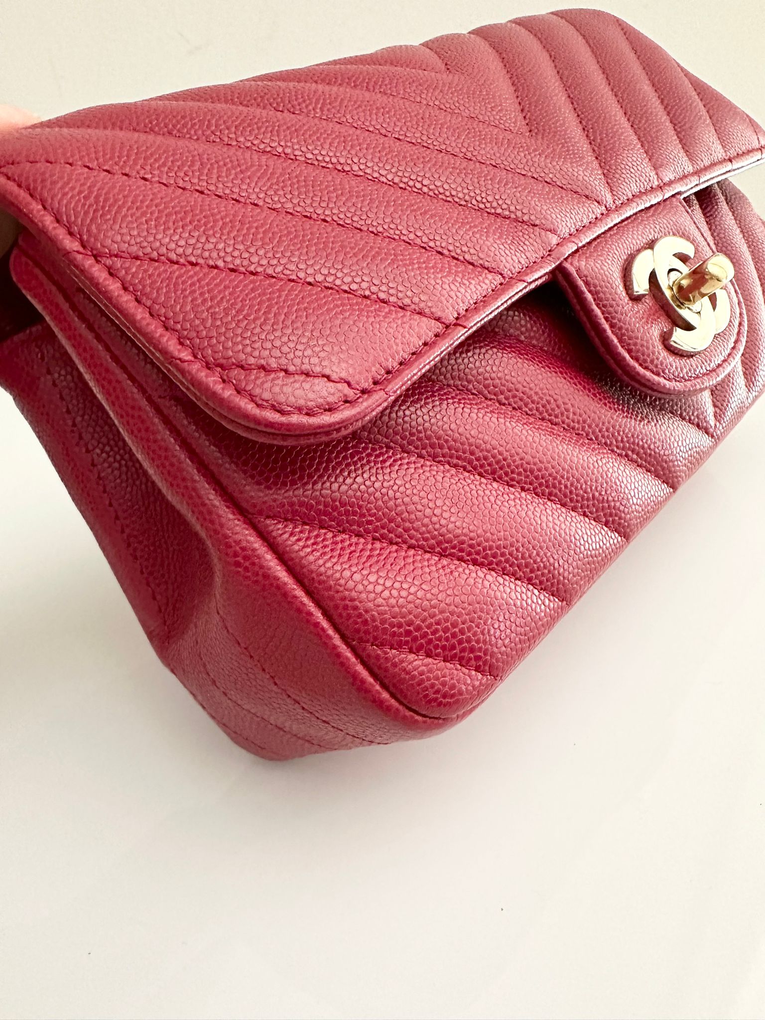 CHANEL Caviar Red 18B Quilted Classic Flap Mini LGHW