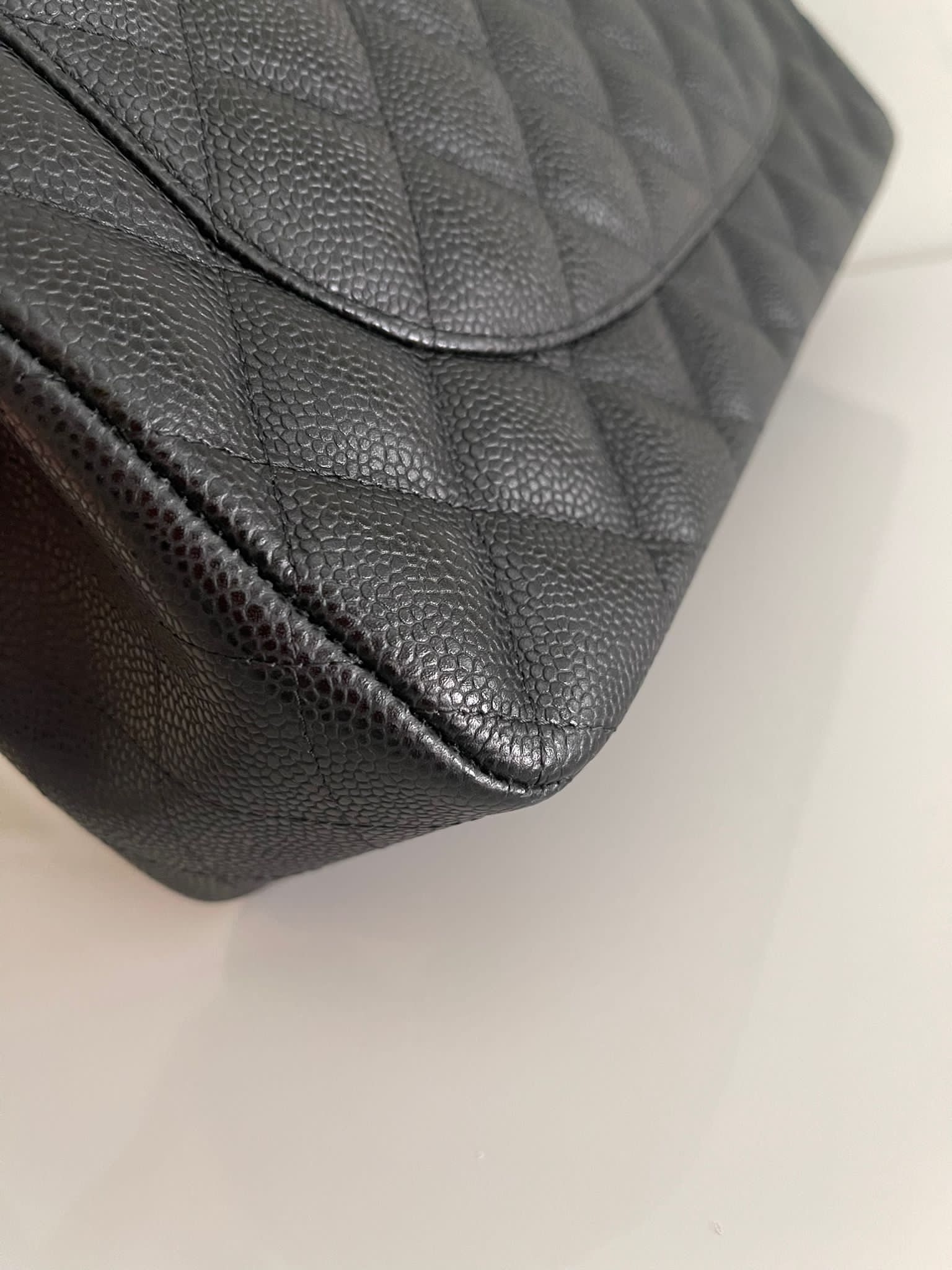 CHANEL Jumbo Classic Double Flap Caviar Black
