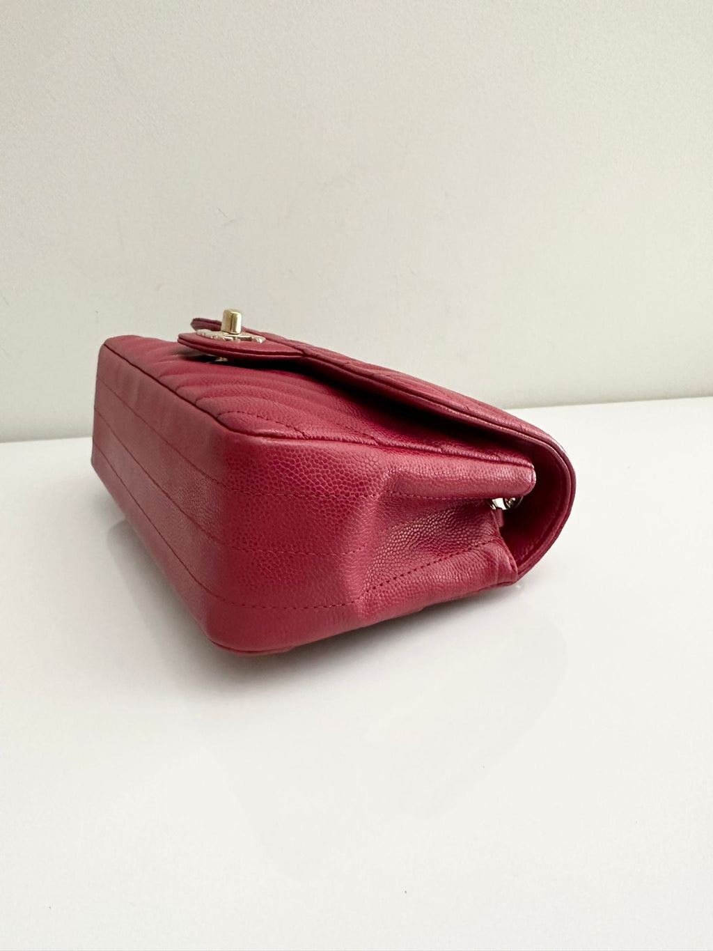 CHANEL Caviar Red 18B Quilted Classic Flap Mini LGHW