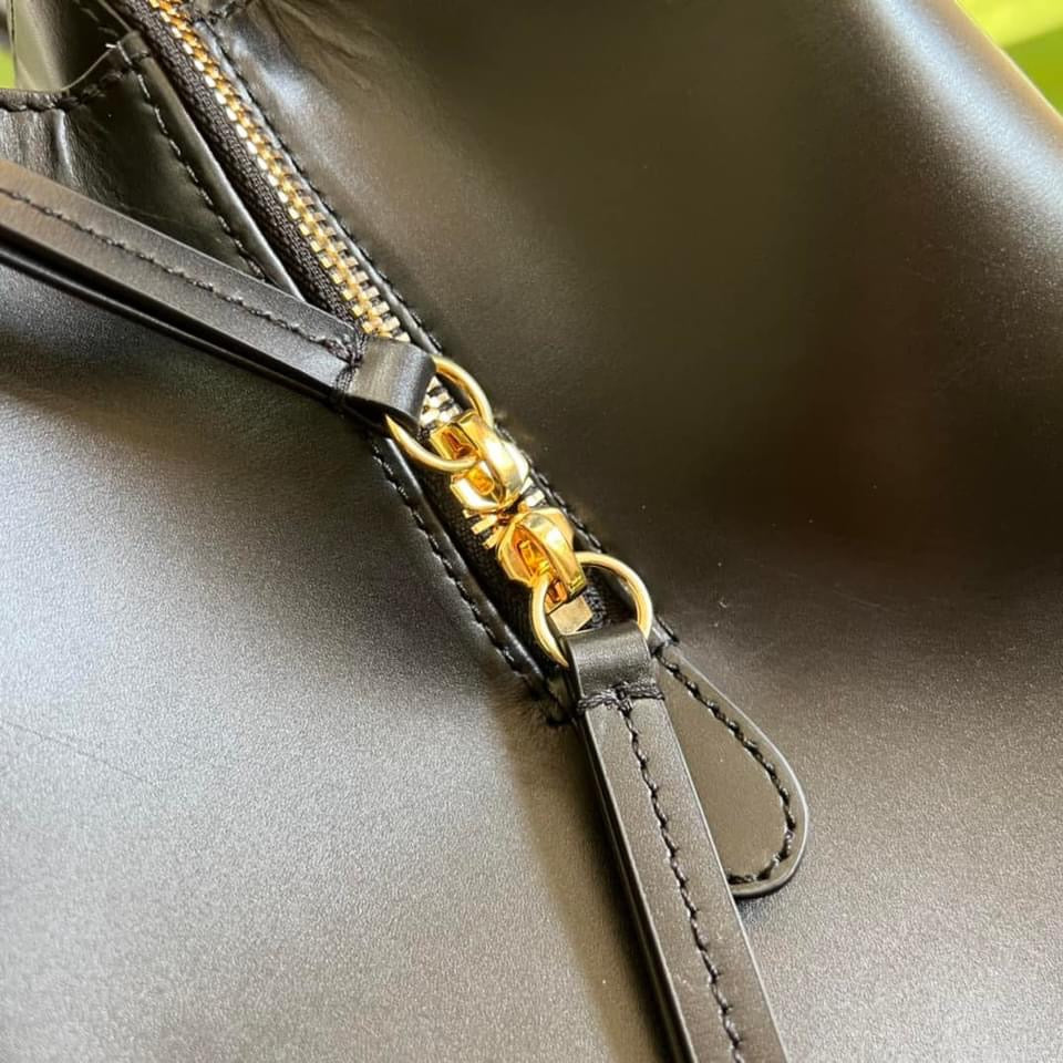 Gucci Jackie Medium Tote Bag