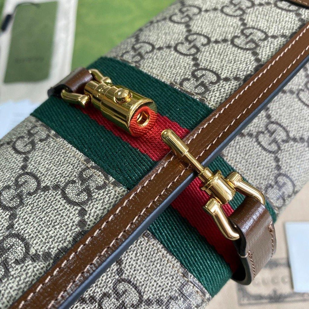 Gucci Jackie Chain Wallet