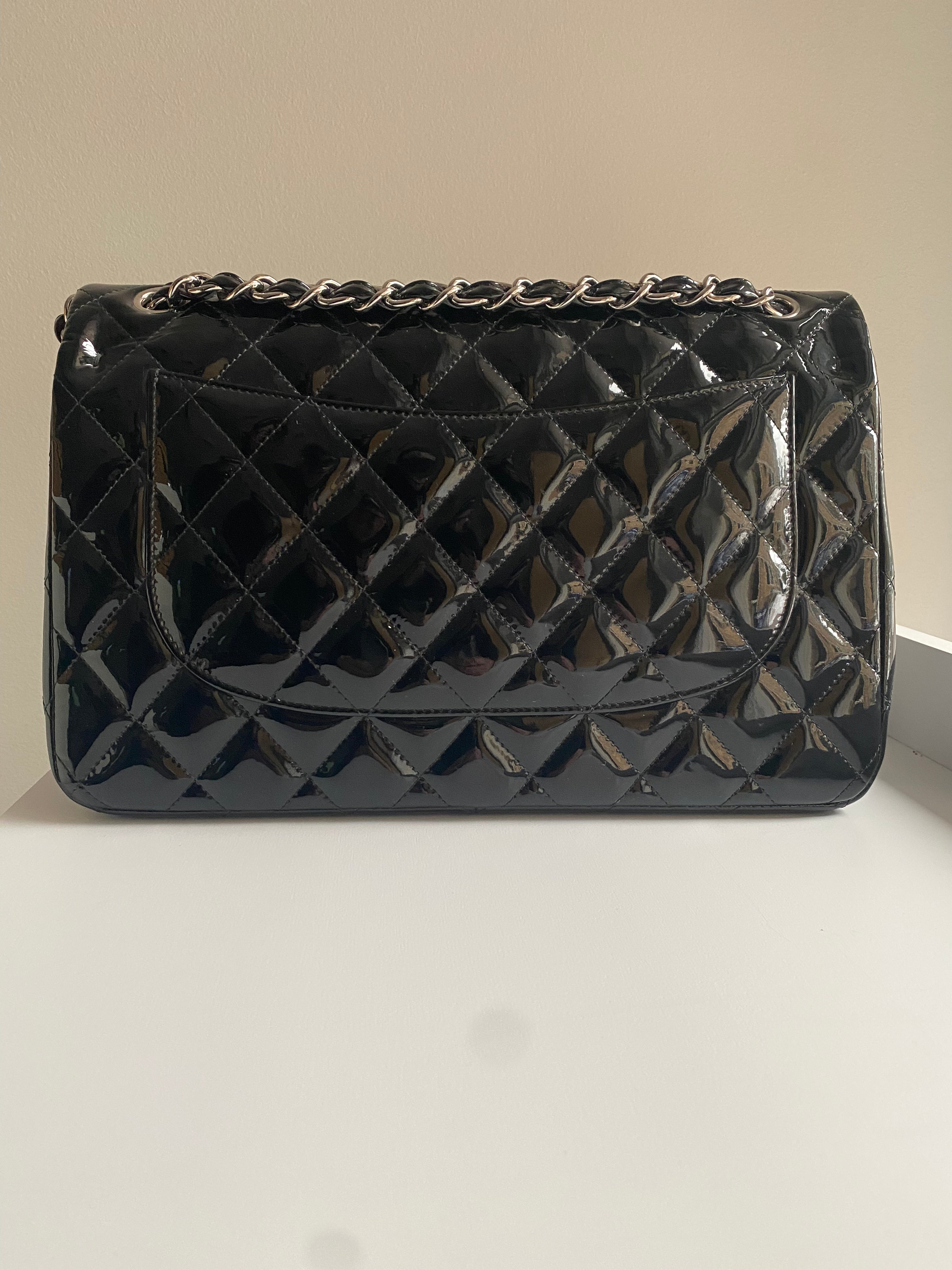 CHANEL Jumbo Classic Double Flap Patent Black