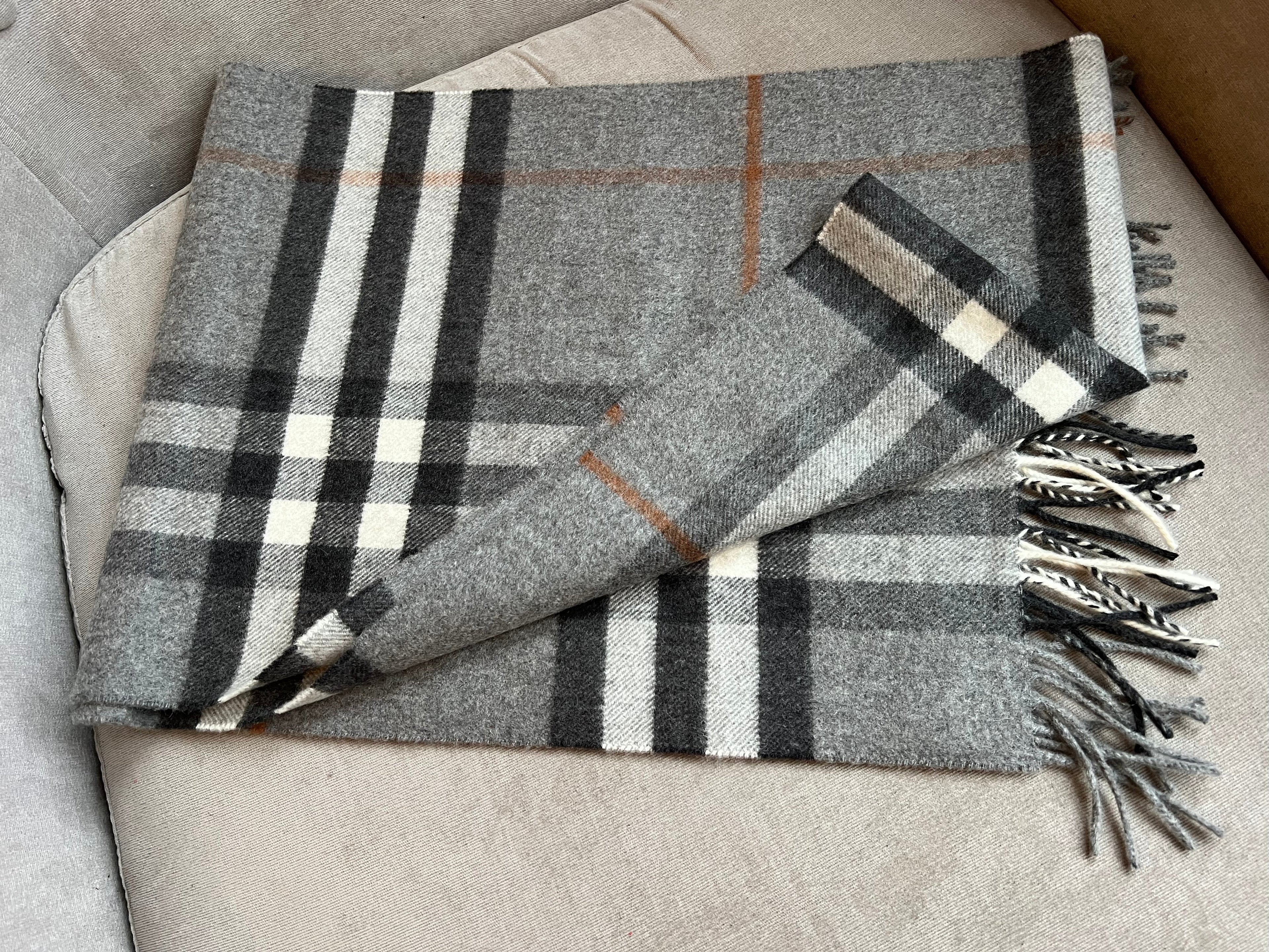 Burberry Classic Check Grey Cashmere Scarf (RRP £390)