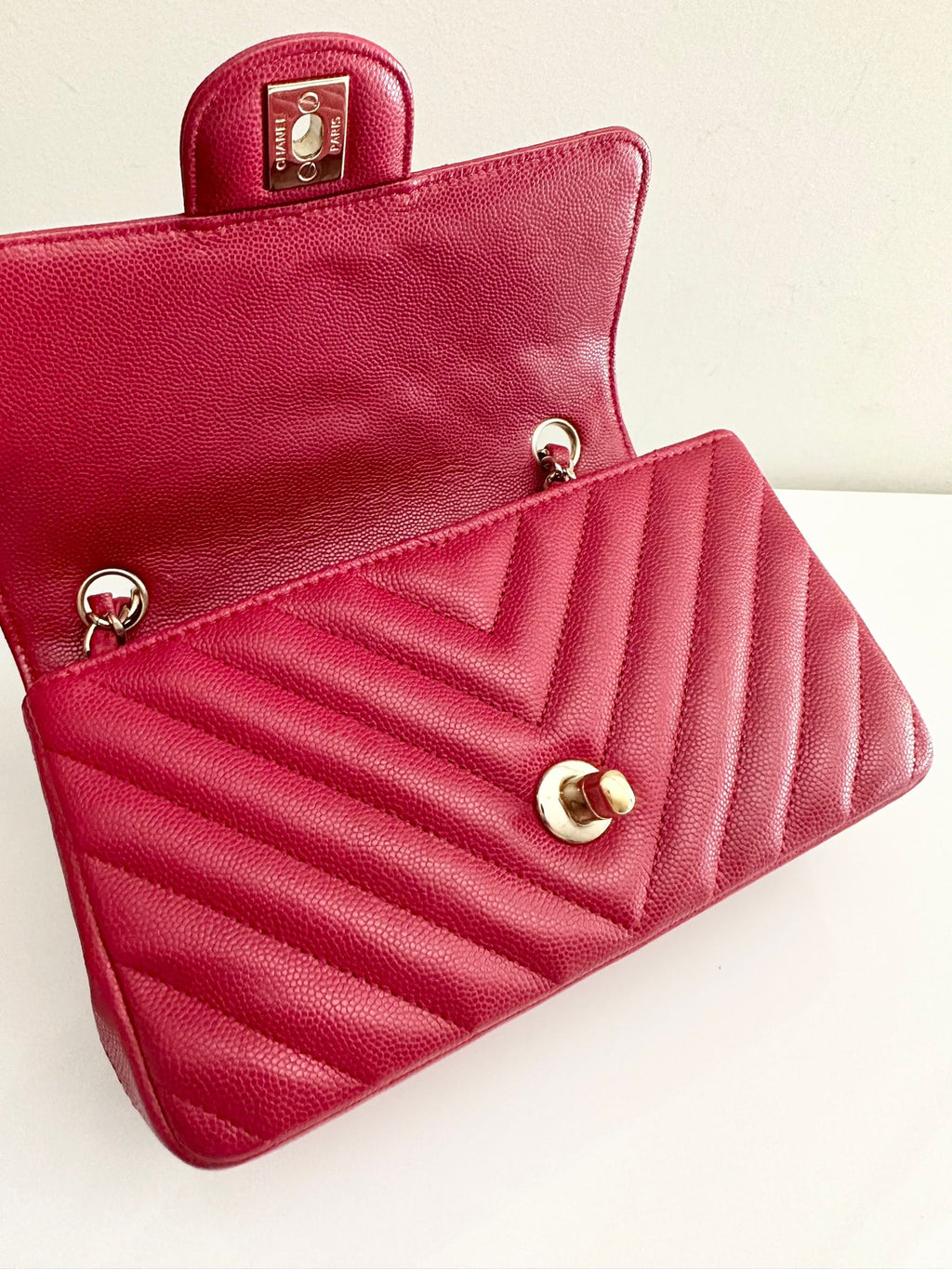 CHANEL Caviar Red 18B Quilted Classic Flap Mini LGHW
