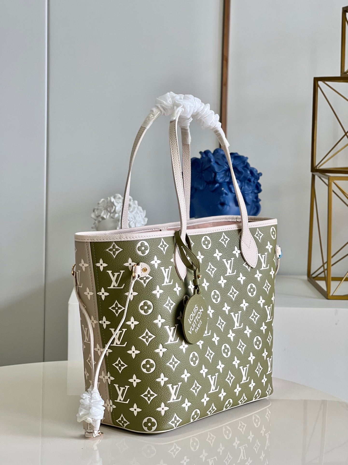 Louis Vuitton Neverfull MM  Tote Bag Khaki Green