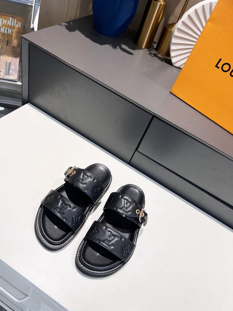 louis vuitton Women's Bom Dia Flat Mule Black For Women