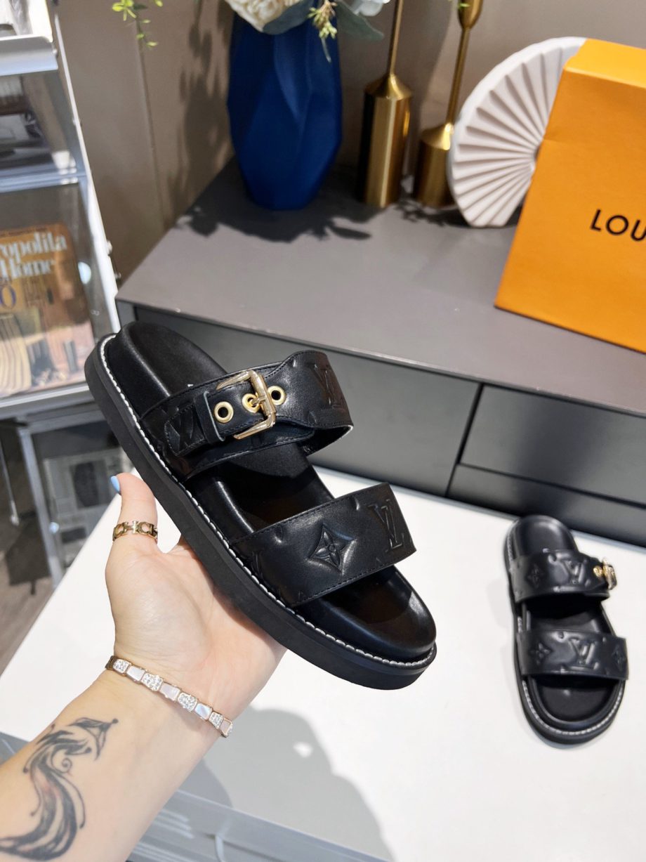 louis vuitton Women's Bom Dia Flat Mule Black For Women