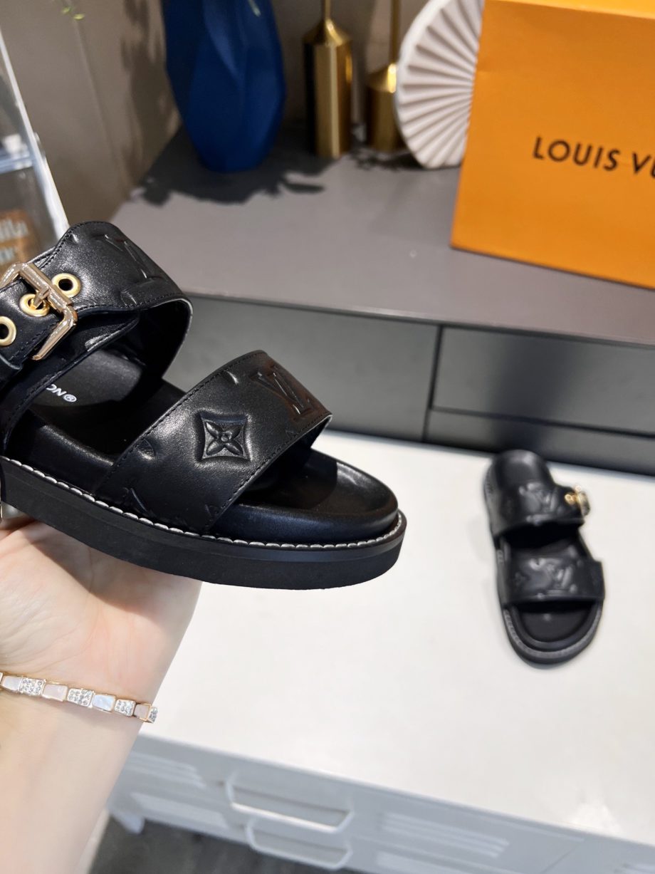 louis vuitton Women's Bom Dia Flat Mule Black For Women