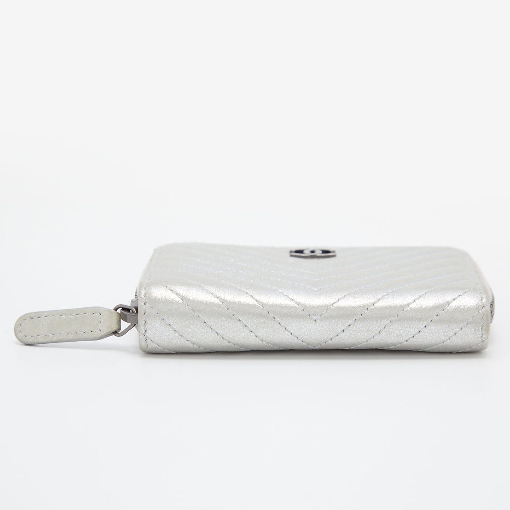 CHANEL Metallic Silver Chevron Leather CC Zip Coin Purse