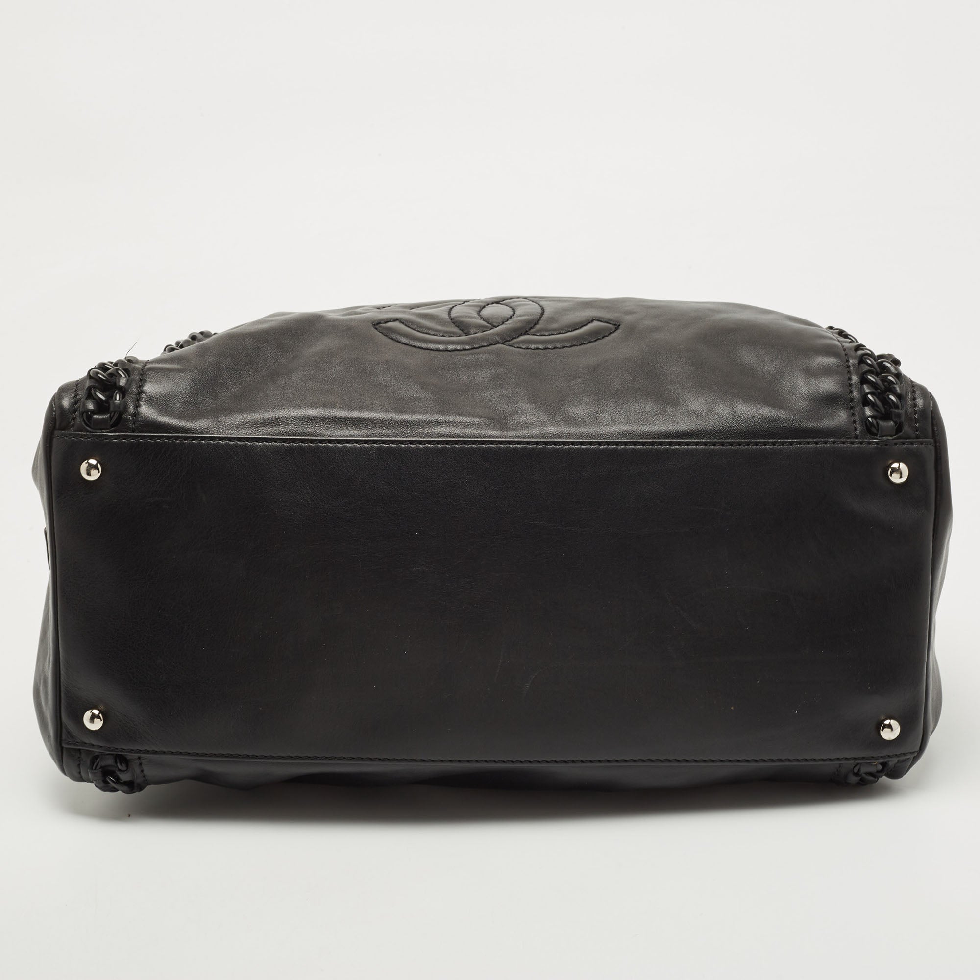 CHANEL Black Matte Leather Large Luxe Ligne Bowler Bag