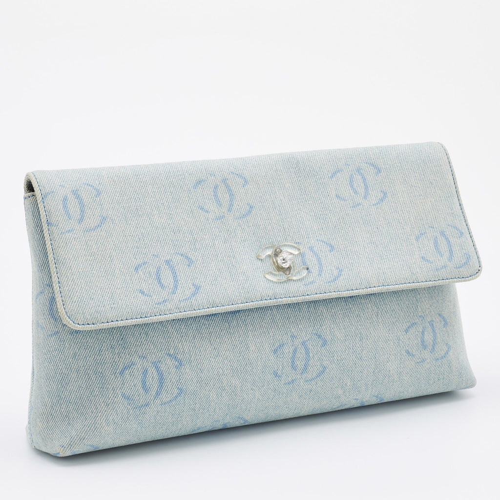 CHANEL Blue CC Signature Denim Vintage Clutch