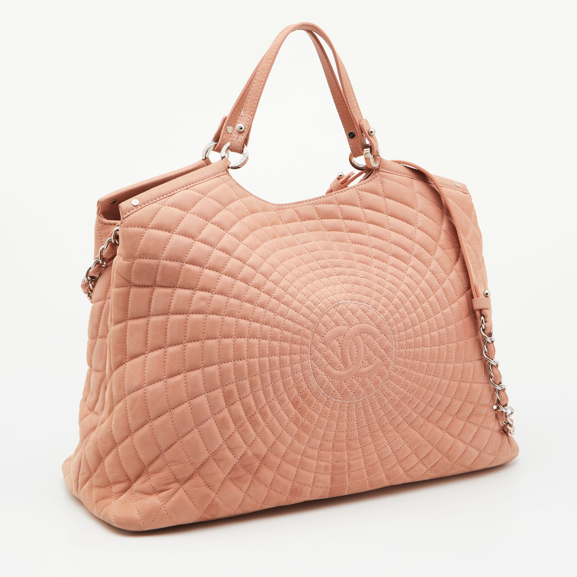 CHANEL Light Pink Quilted Iridescent Leather Large Sea Hit Tote