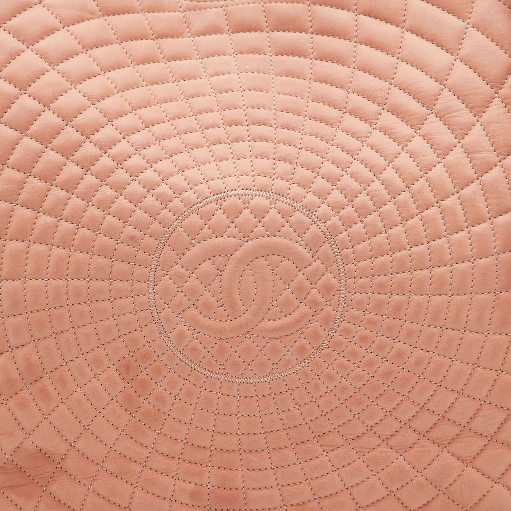 CHANEL Light Pink Quilted Iridescent Leather Large Sea Hit Tote