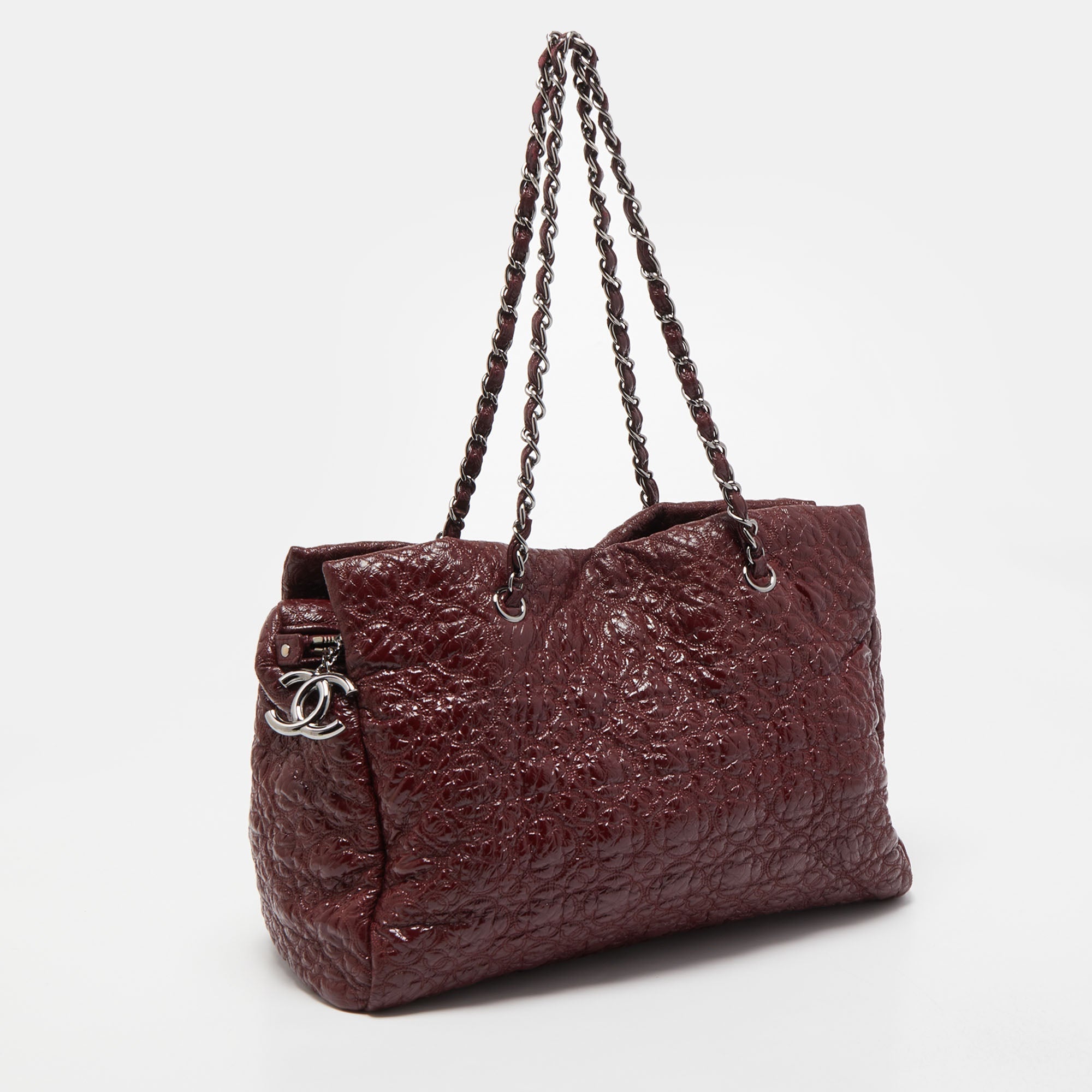 CHANEL Burgundy Camellia Embossed Patent Leather Shoulder Bag