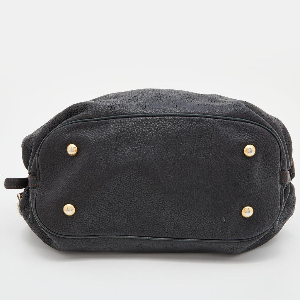 LOUIS VUITTON Black Monogram Mahina Leather L Bag