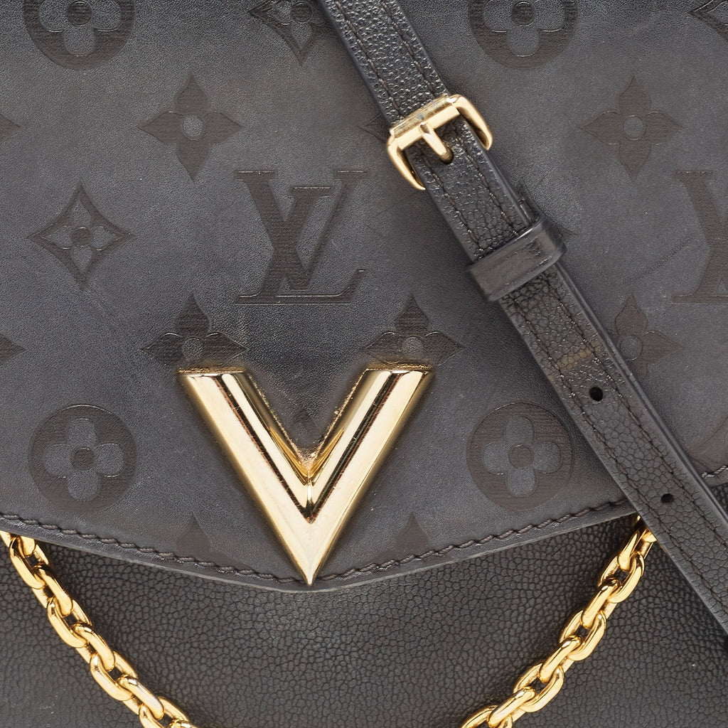 LOUIS VUITTON Black Monogram Leather Very Messenger Bag