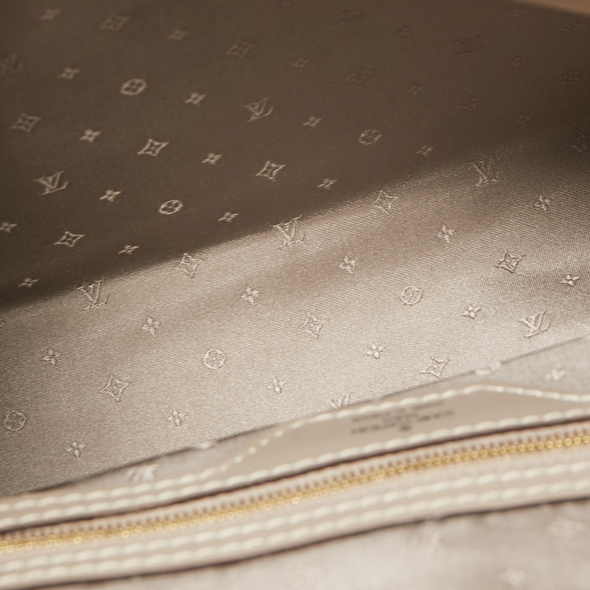 LOUIS VUITTON Verone Suhali Leather Le Confident Bag