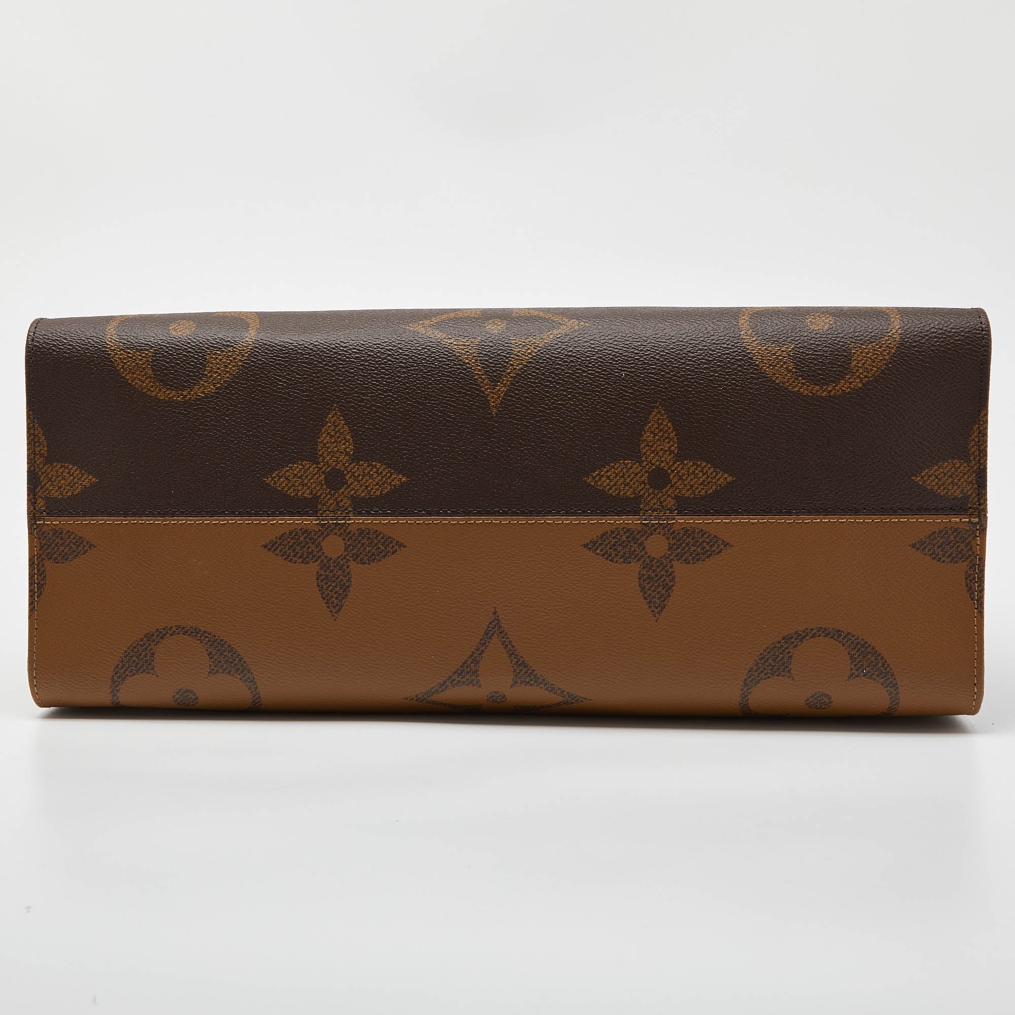 LOUIS VUITTON Reverse Monogram Canvas Giant Onthego GM Bag