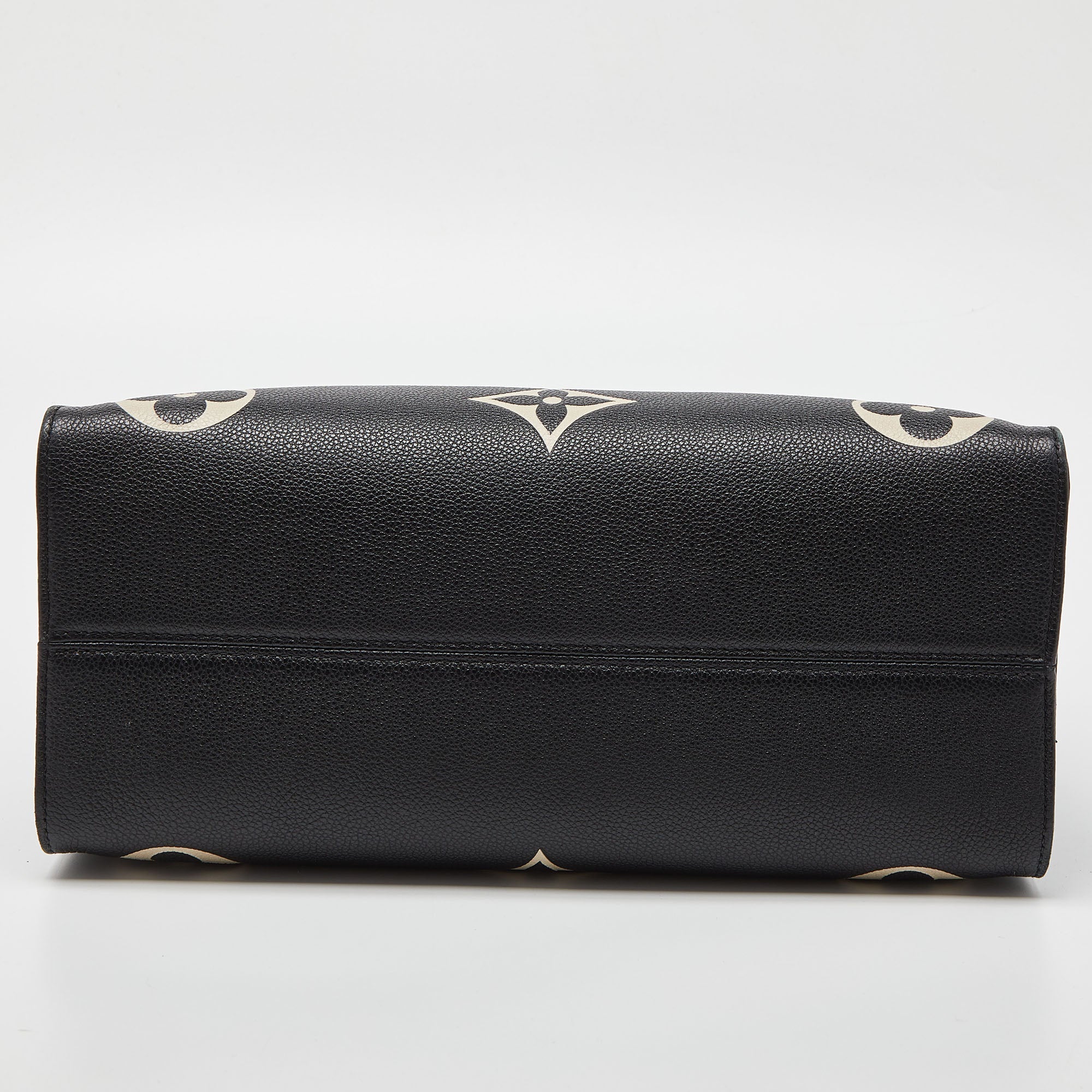 LOUIS VUITTON Bicolor Monogram Empriente Leather Giant Onthego MM Bag