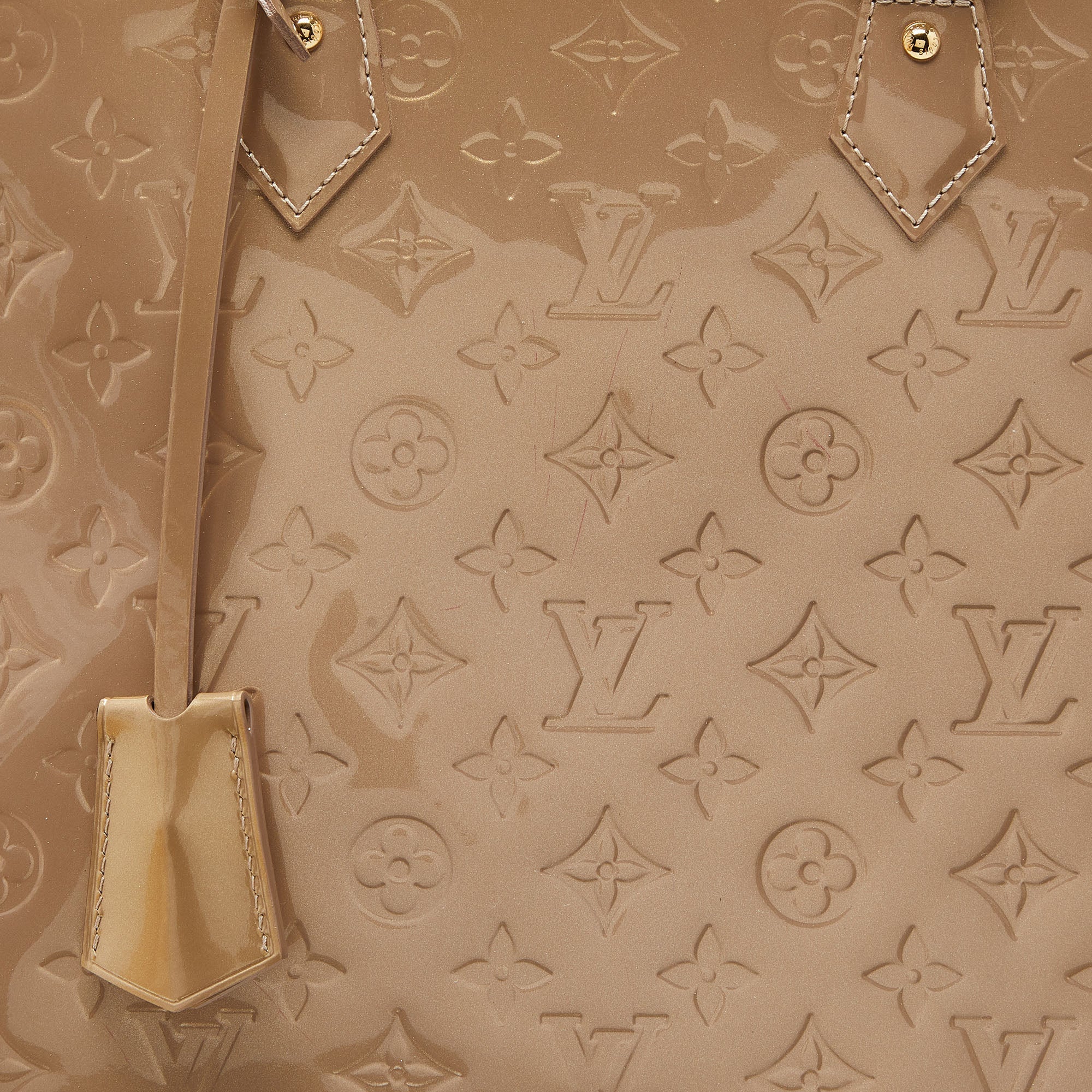 LOUIS VUITTON Beige Poudre Monogram Vernis Alma GM Bag