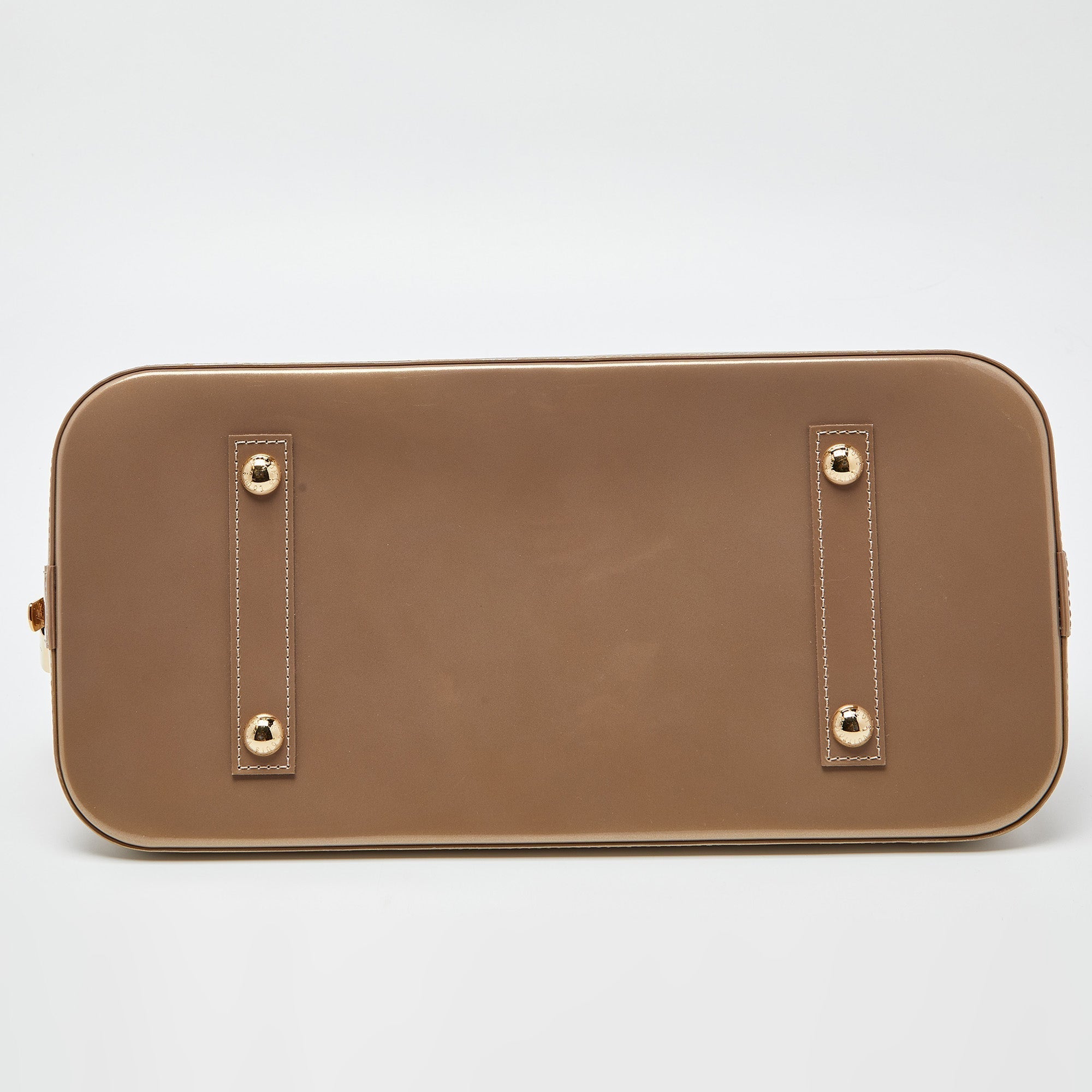 LOUIS VUITTON Beige Poudre Monogram Vernis Alma GM Bag