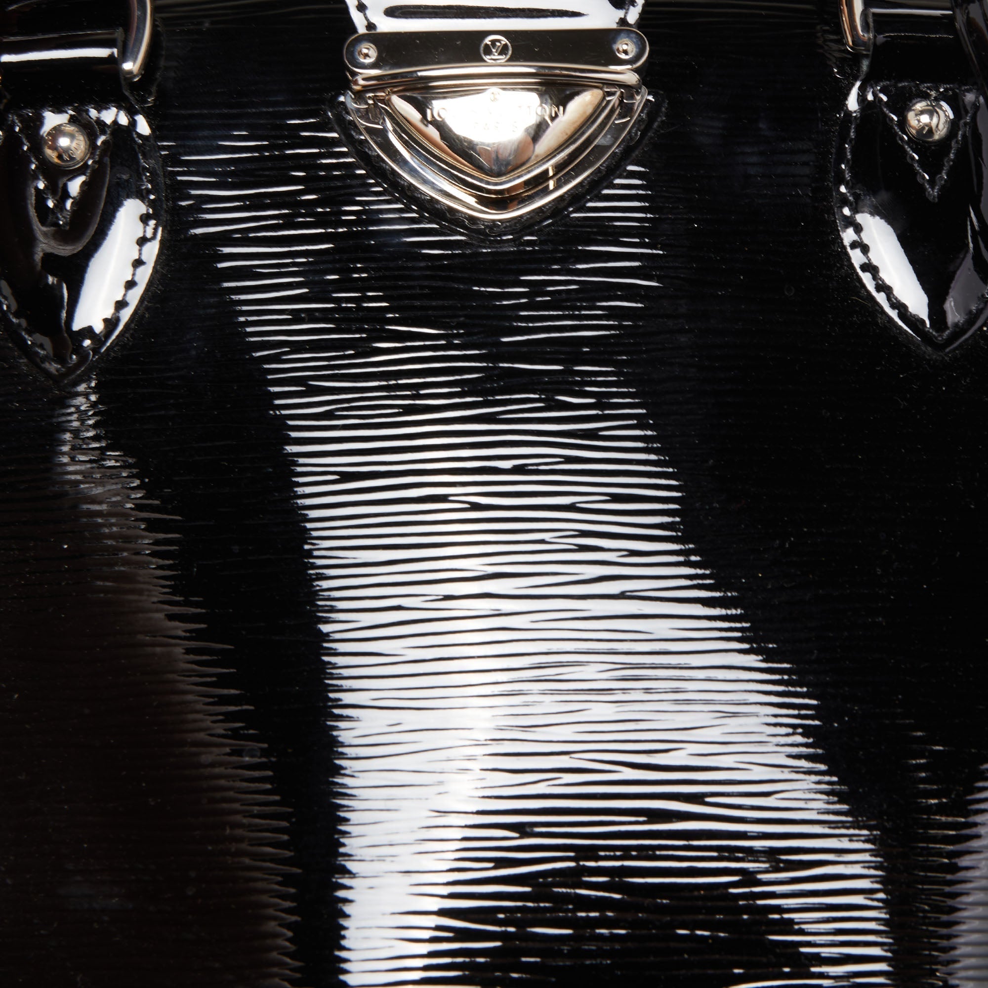 LOUIS VUITTON Black Electric Epi Leather Pont Neuf GM Bag