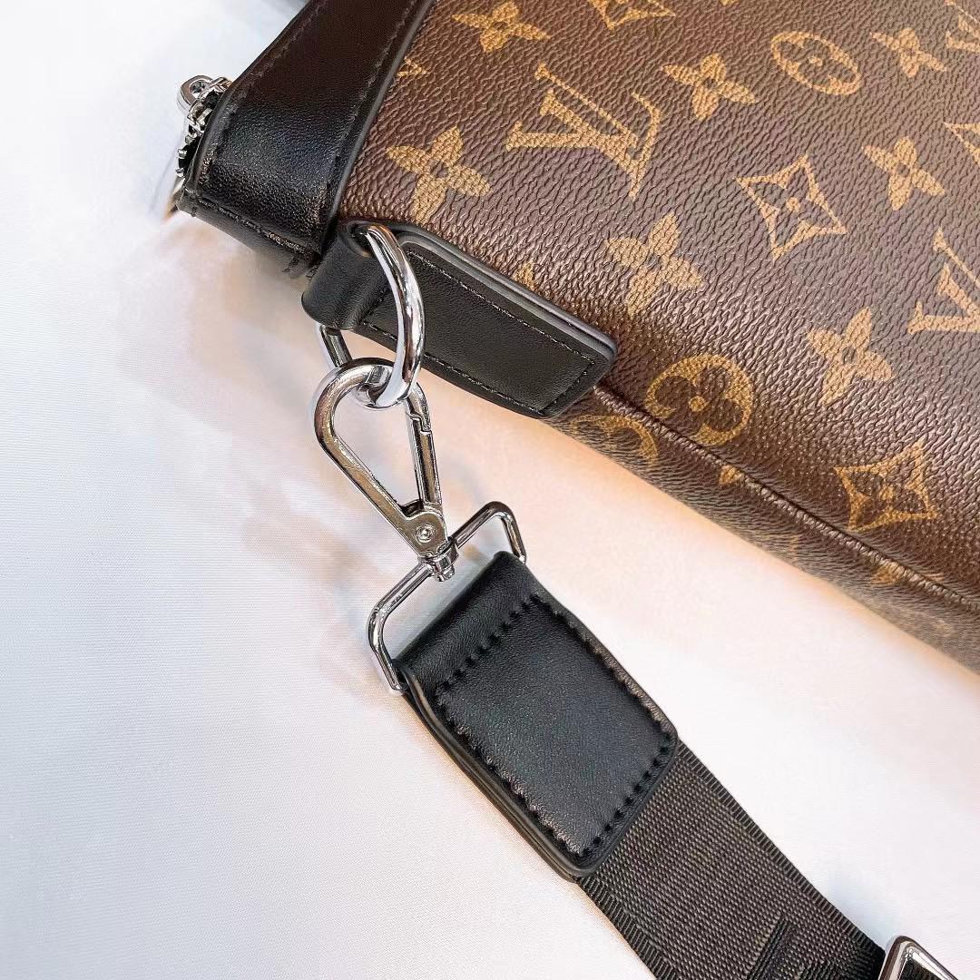 Aura Bags - Luxury Handbags Louis Vuitton 526