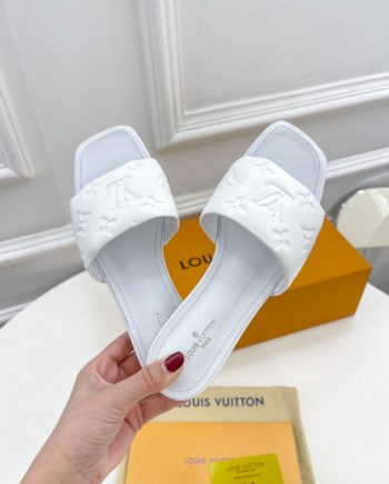 louis vuitton Women's Revival Flat Mule White For Women 1A9P4P