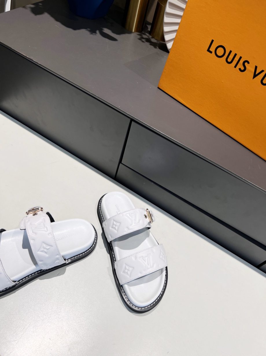 louis vuitton Women's Bom Dia Flat Mule White For Women