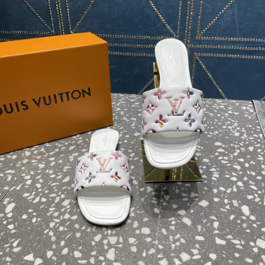louis vuitton Women's Revival Flat Mule White For Women 1AAORE