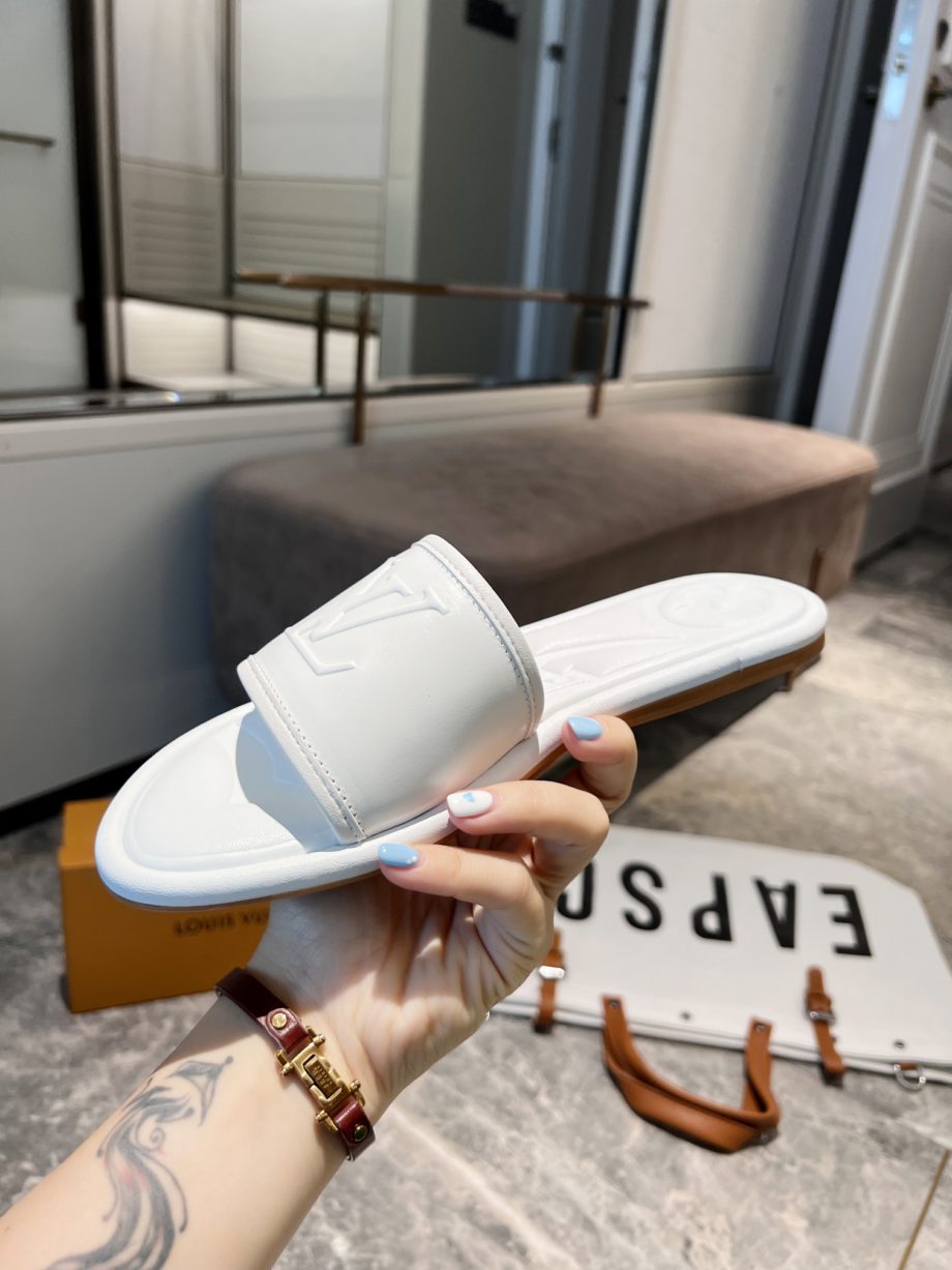 louis vuitton Women's Magnetic Flat Mule White For Women