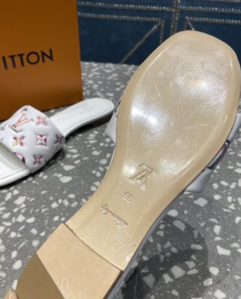 louis vuitton Women's Revival Flat Mule White For Women 1AAORE