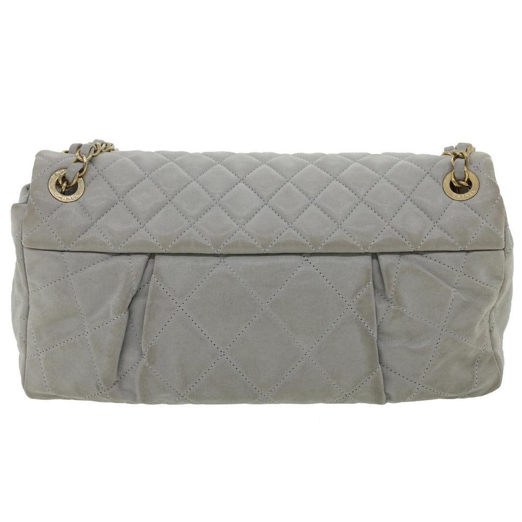 CHANEL Lamb Skin Matelasse Double Chain Shoulder Bag Gray CC Auth am1097g