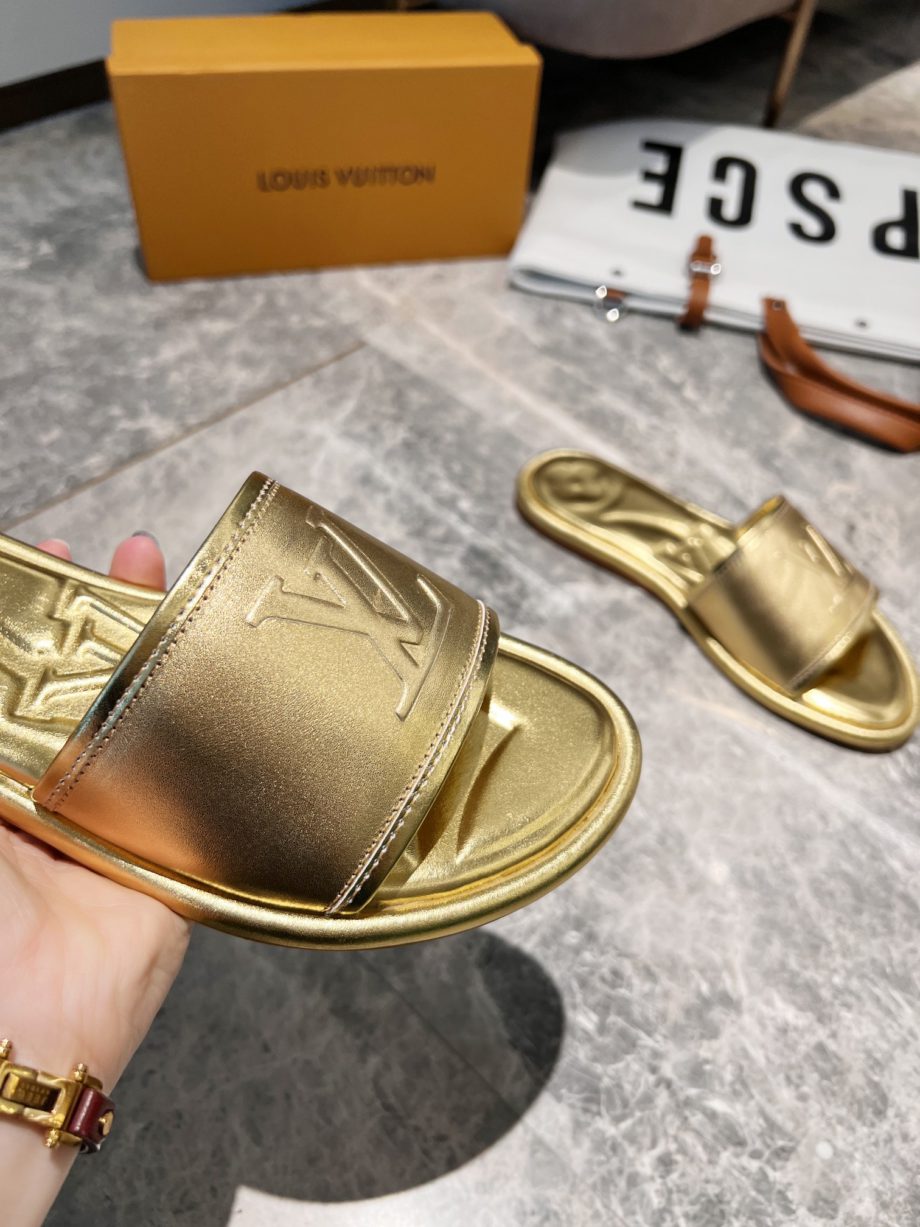 louis vuitton Women's Magnetic Flat Mule Gold For Women