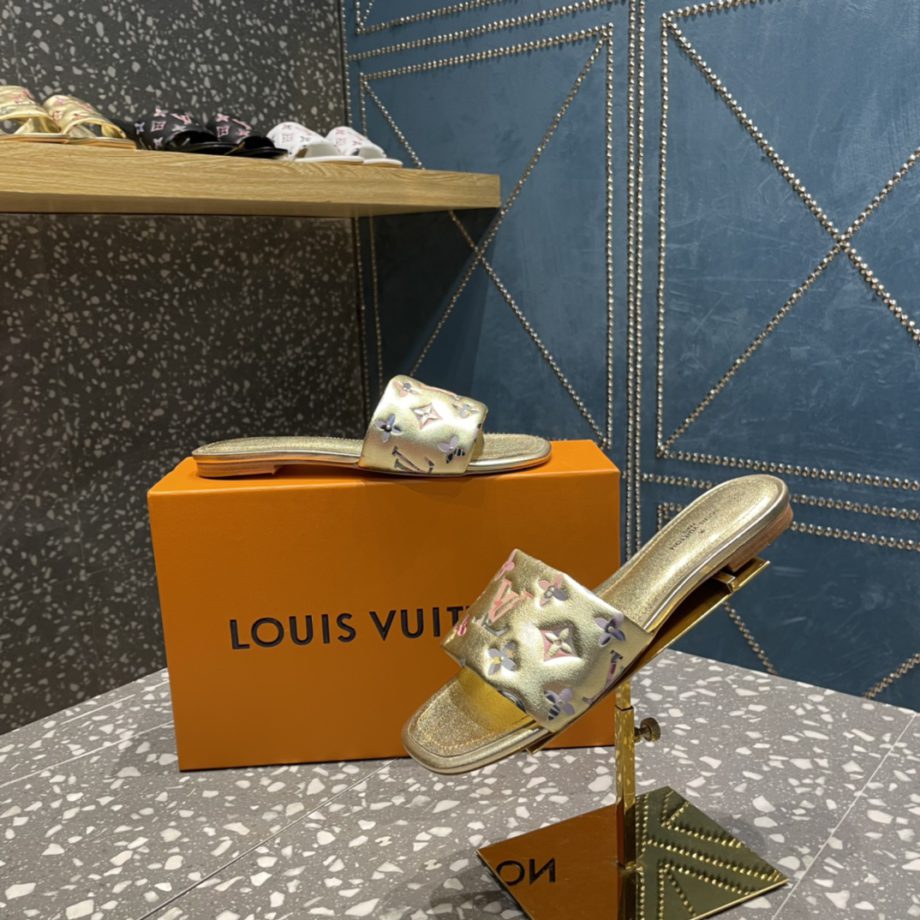 louis vuitton Women's Revival Flat Mule Gold For Women LV