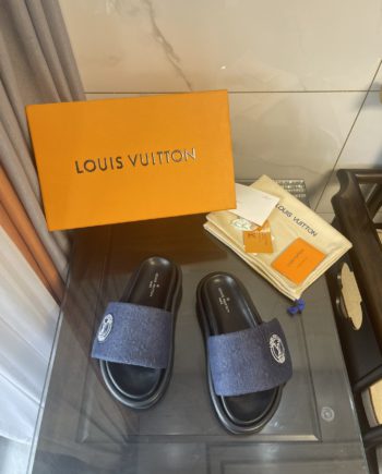 louis vuitton Women's Pool Pillow Comfort Mule Blue For Women LV